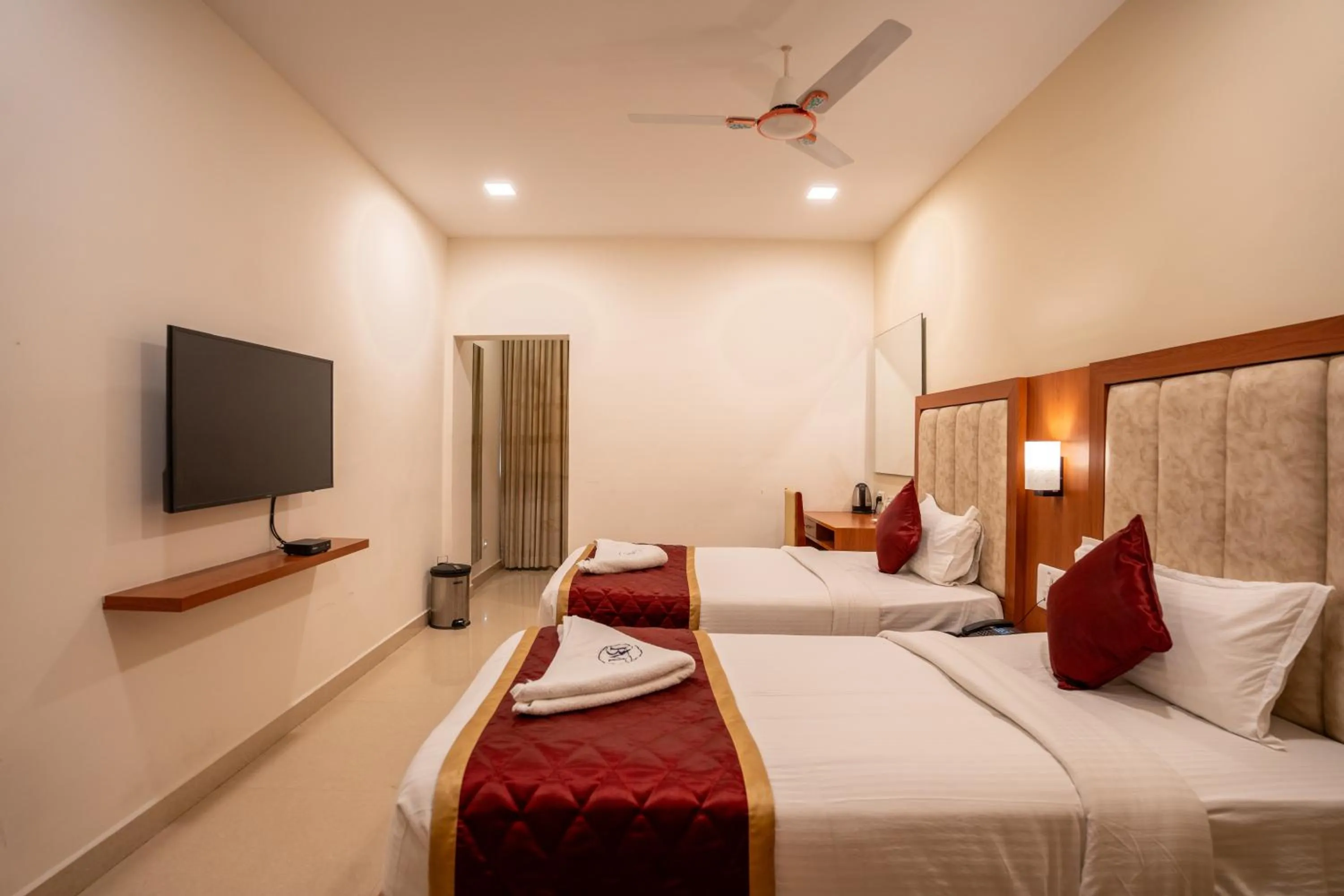 Bedroom, Bed in HOTEL BLUEMOON