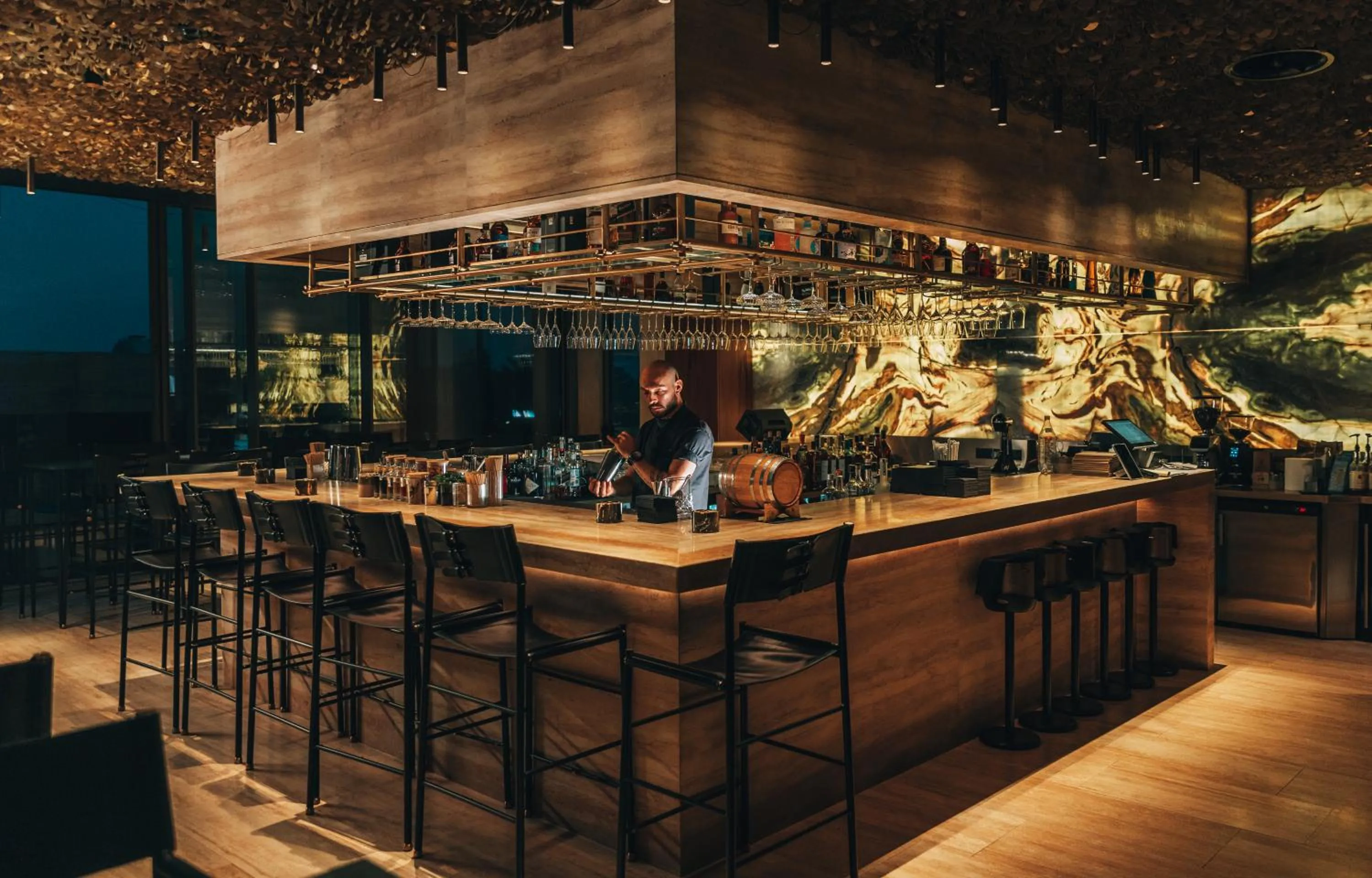 Lounge or bar in M Boutique Hotel - Designed for Adults