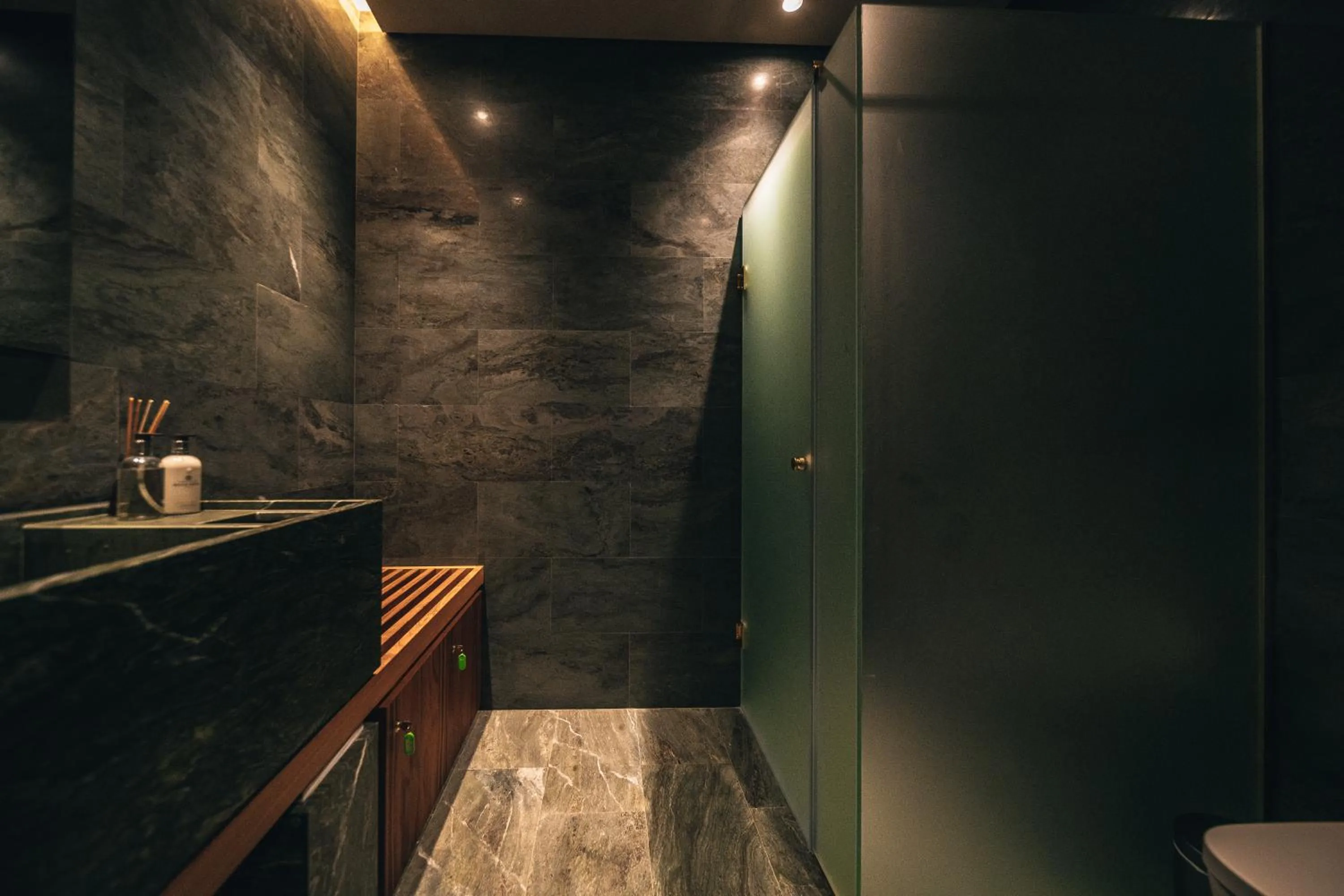 Shower in M Boutique Hotel - Designed for Adults