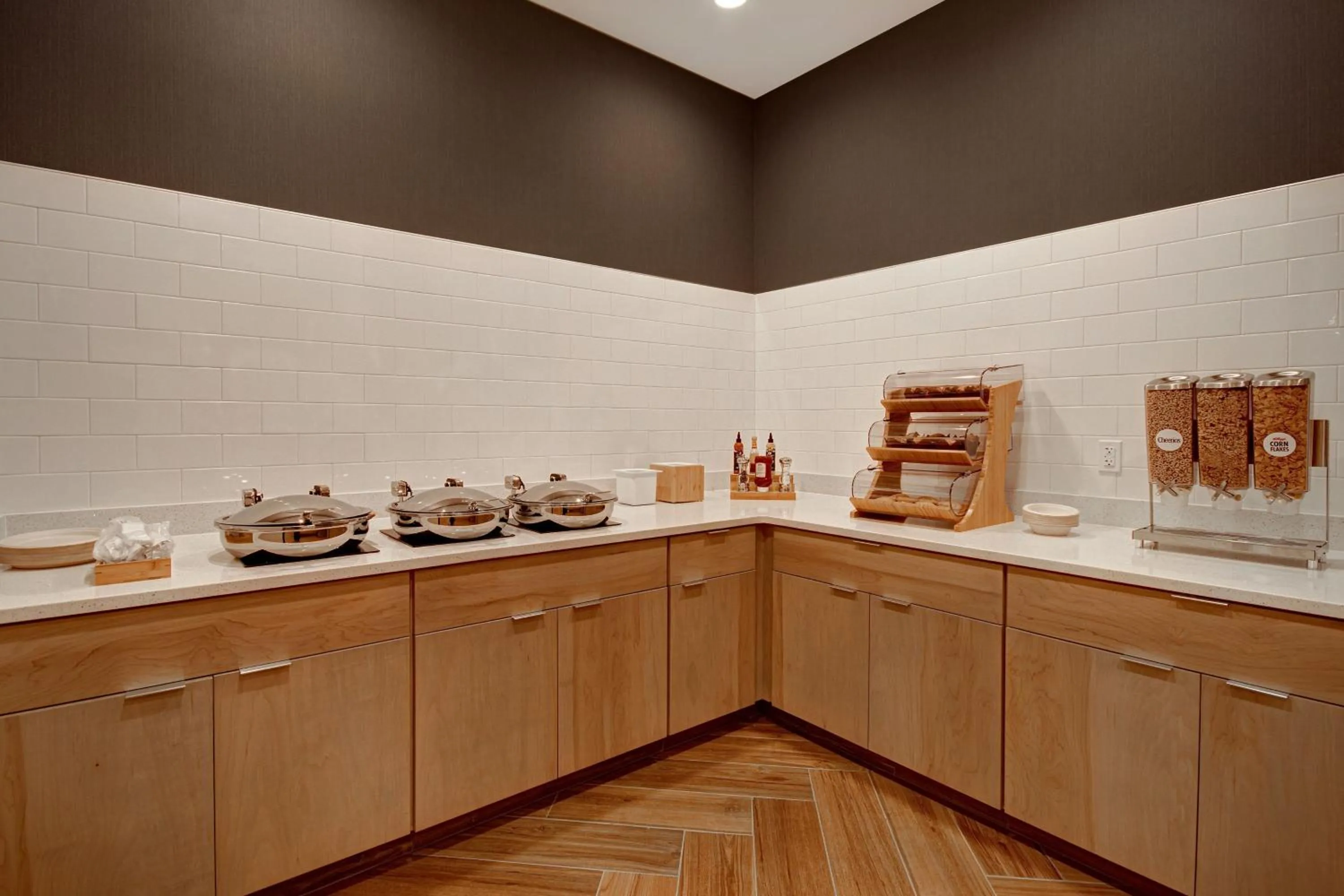 Breakfast in TownePlace Suites by Marriott Cincinnati Airport South