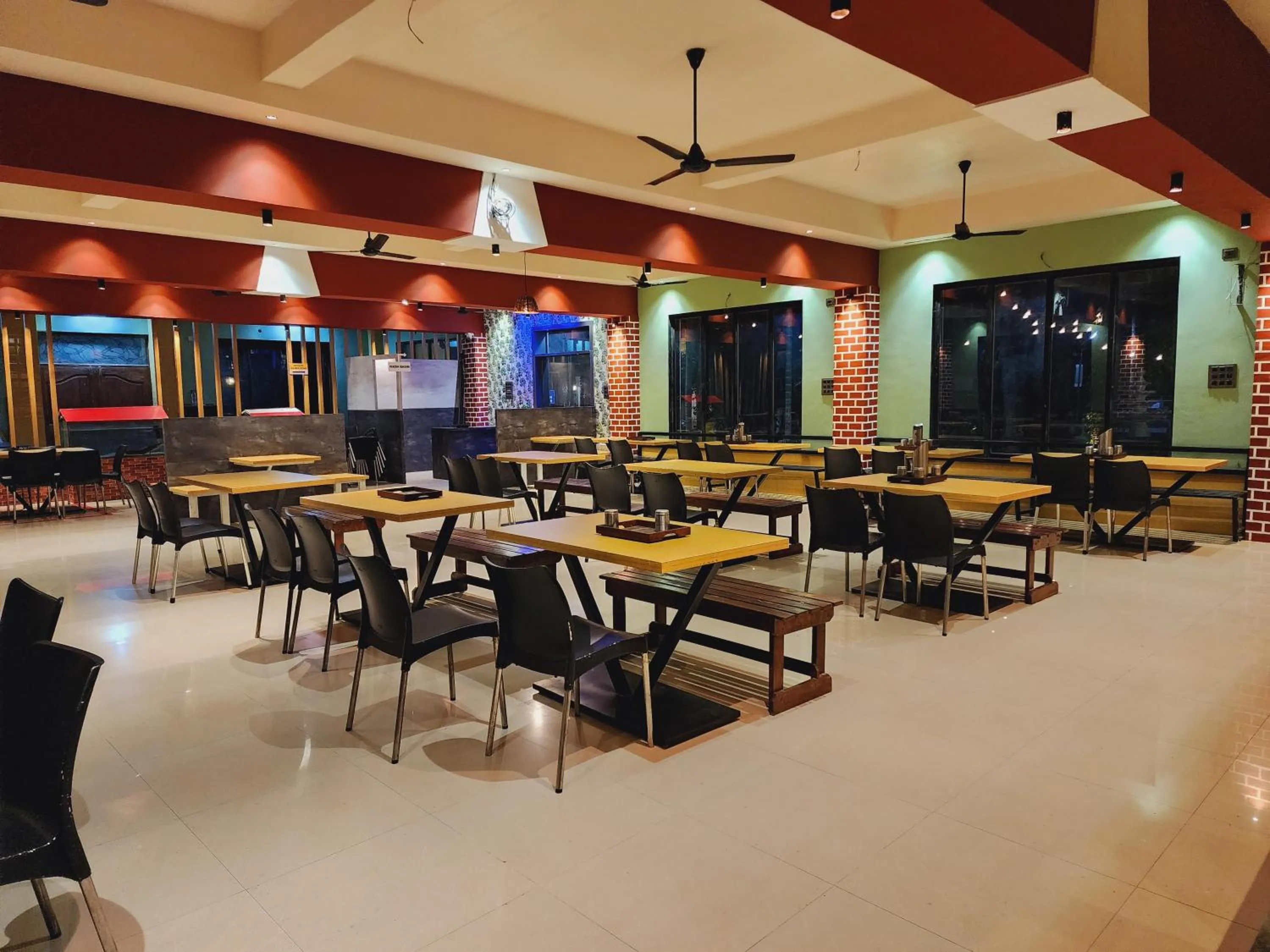 Restaurant/places to eat in Passiflora Beach Resort Alibaug
