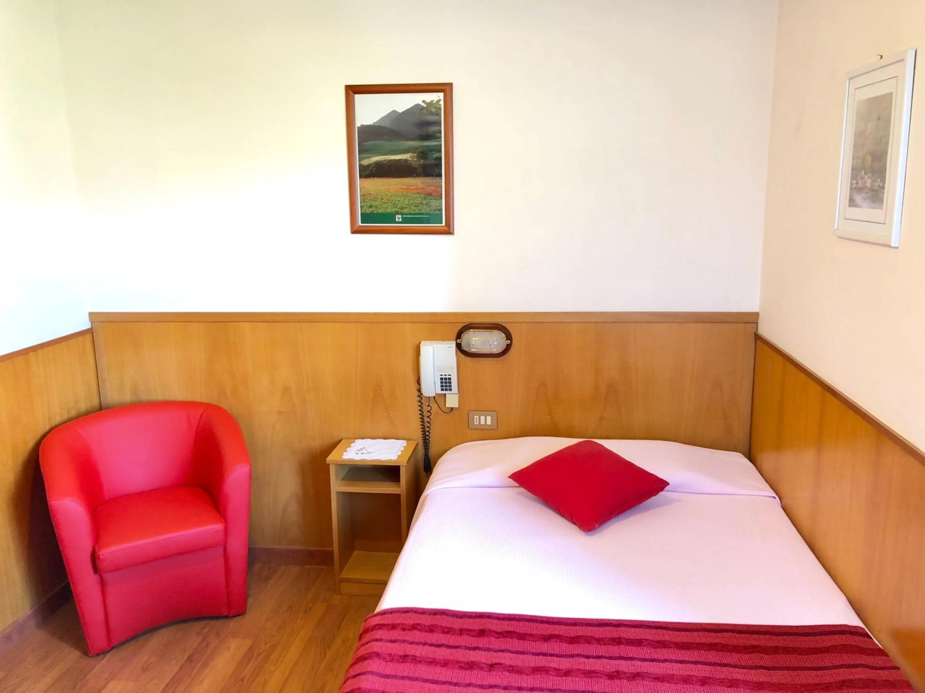 Bedroom, Bed in Hotel Signa