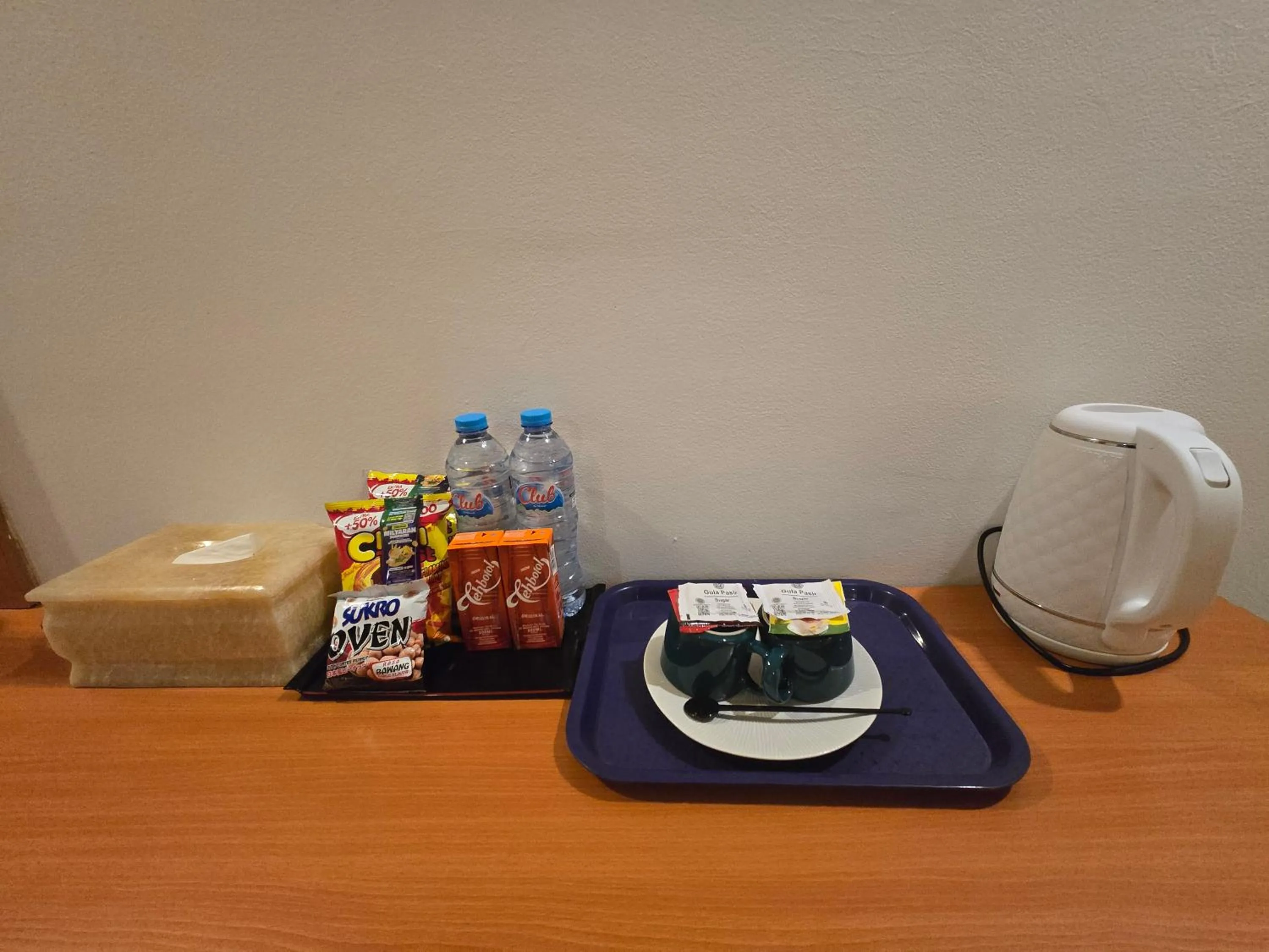 Coffee/tea facilities in Marilyn Hotel Serpong