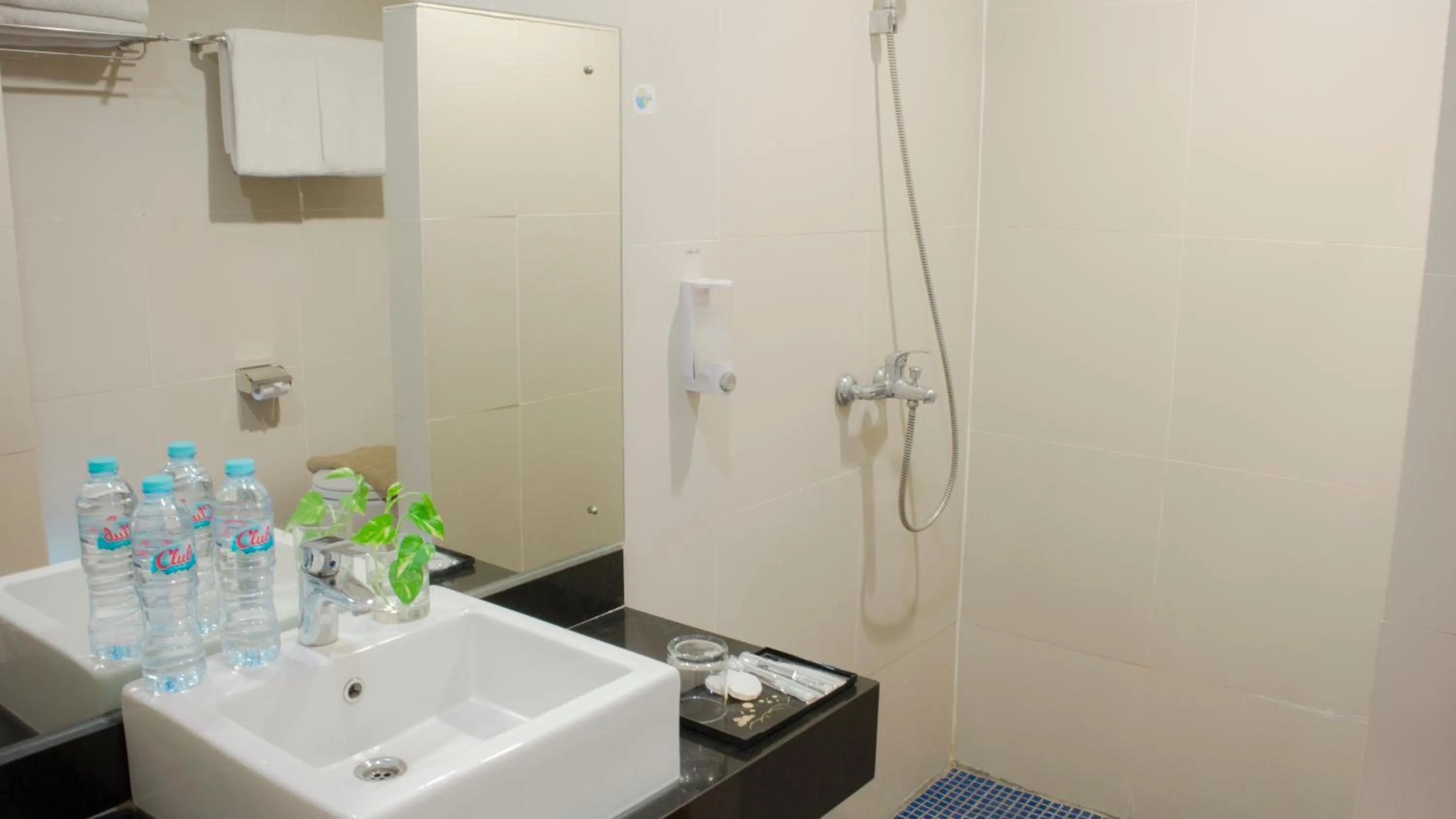 Bathroom in Marilyn Hotel Serpong