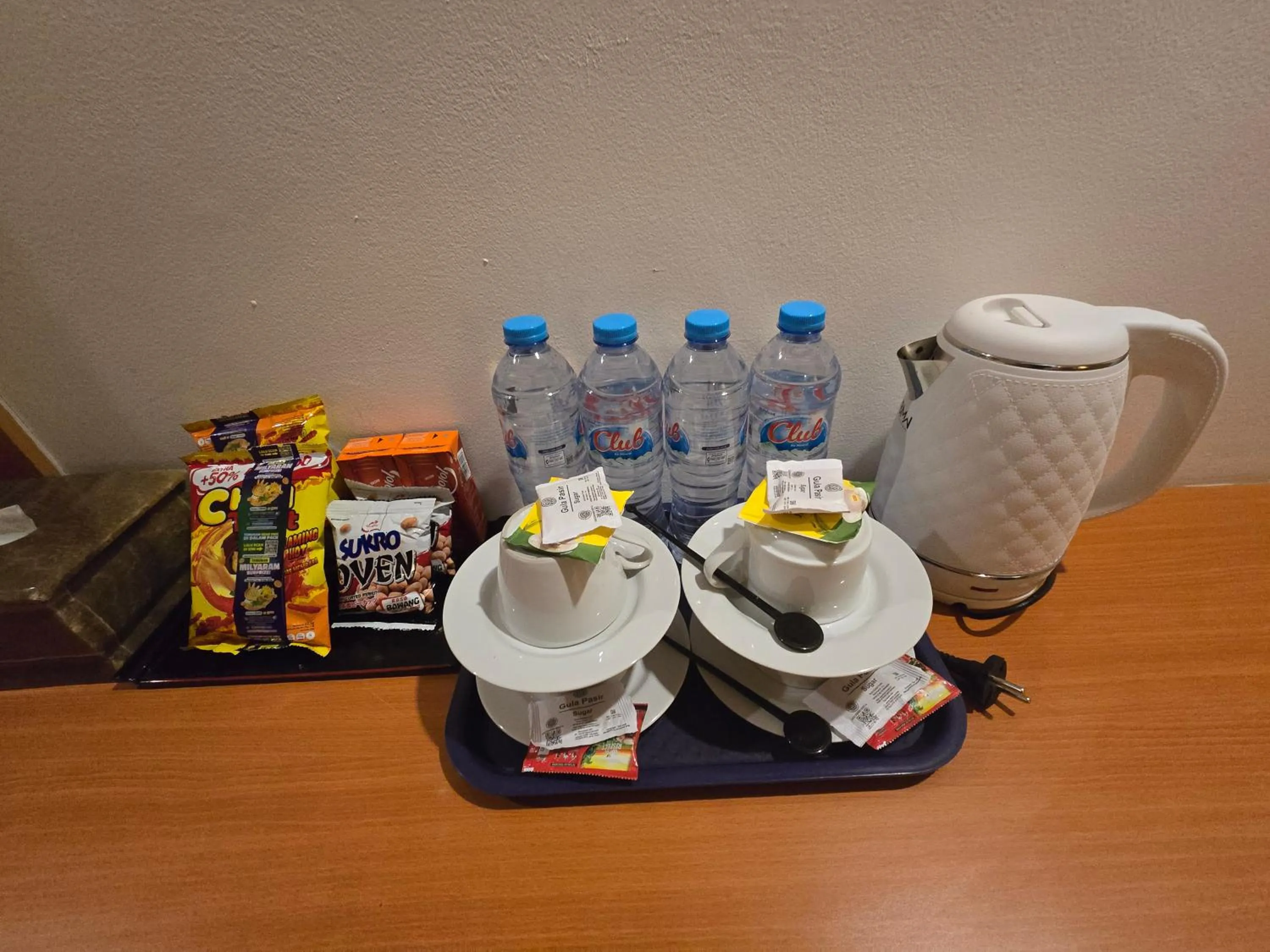 Coffee/tea facilities in Marilyn Hotel Serpong