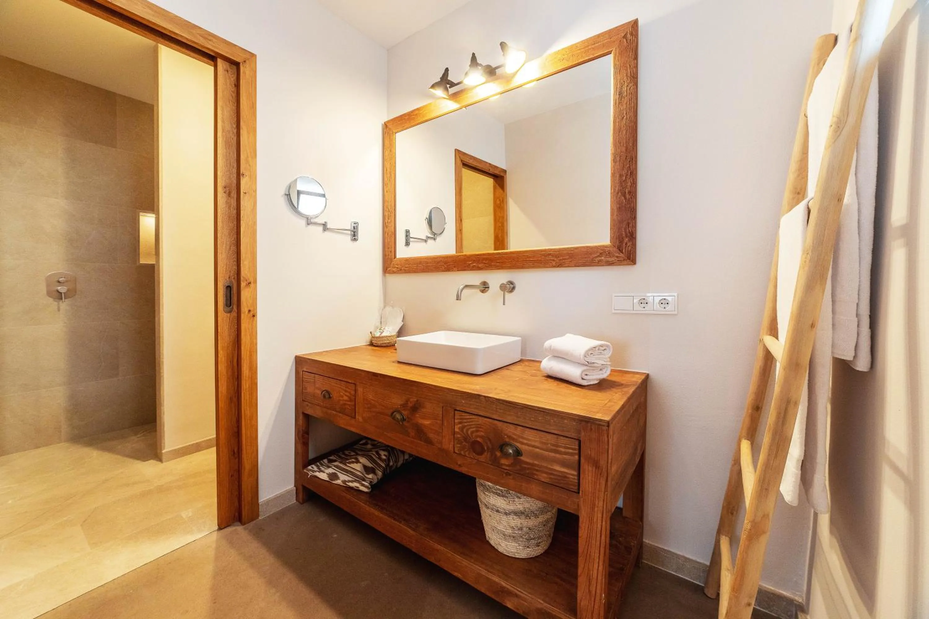 Bathroom in Ōrigins Hotel Boutique - Adults Only