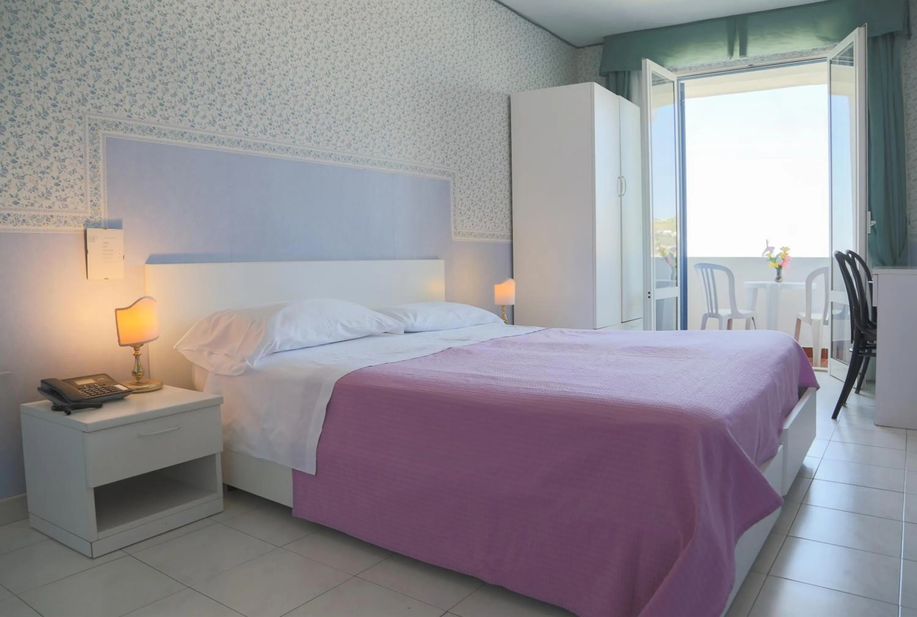 Photo of the whole room in Hotel Loreley