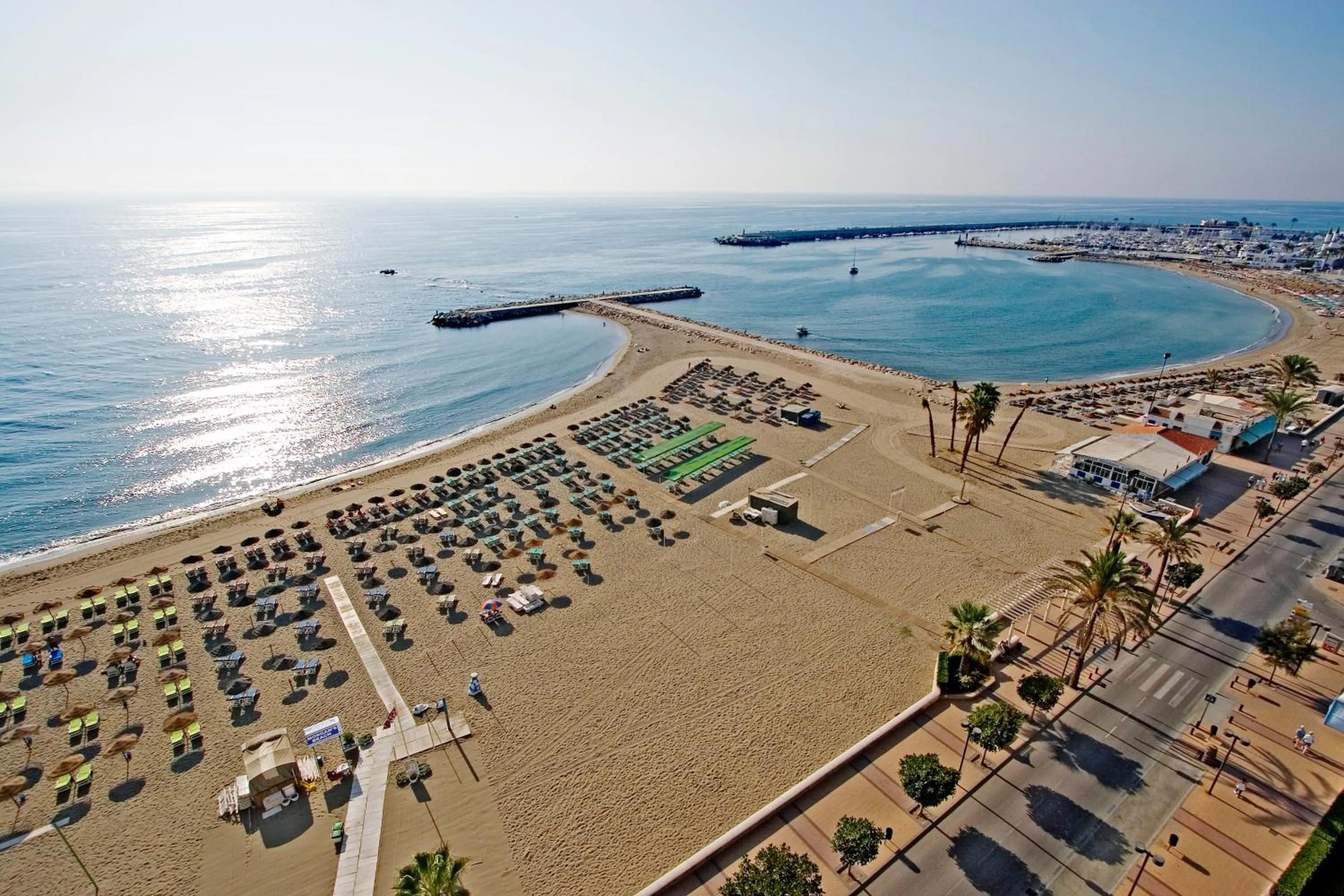 Beach in Caleyro Boutique Apartments - "Parking incluido"