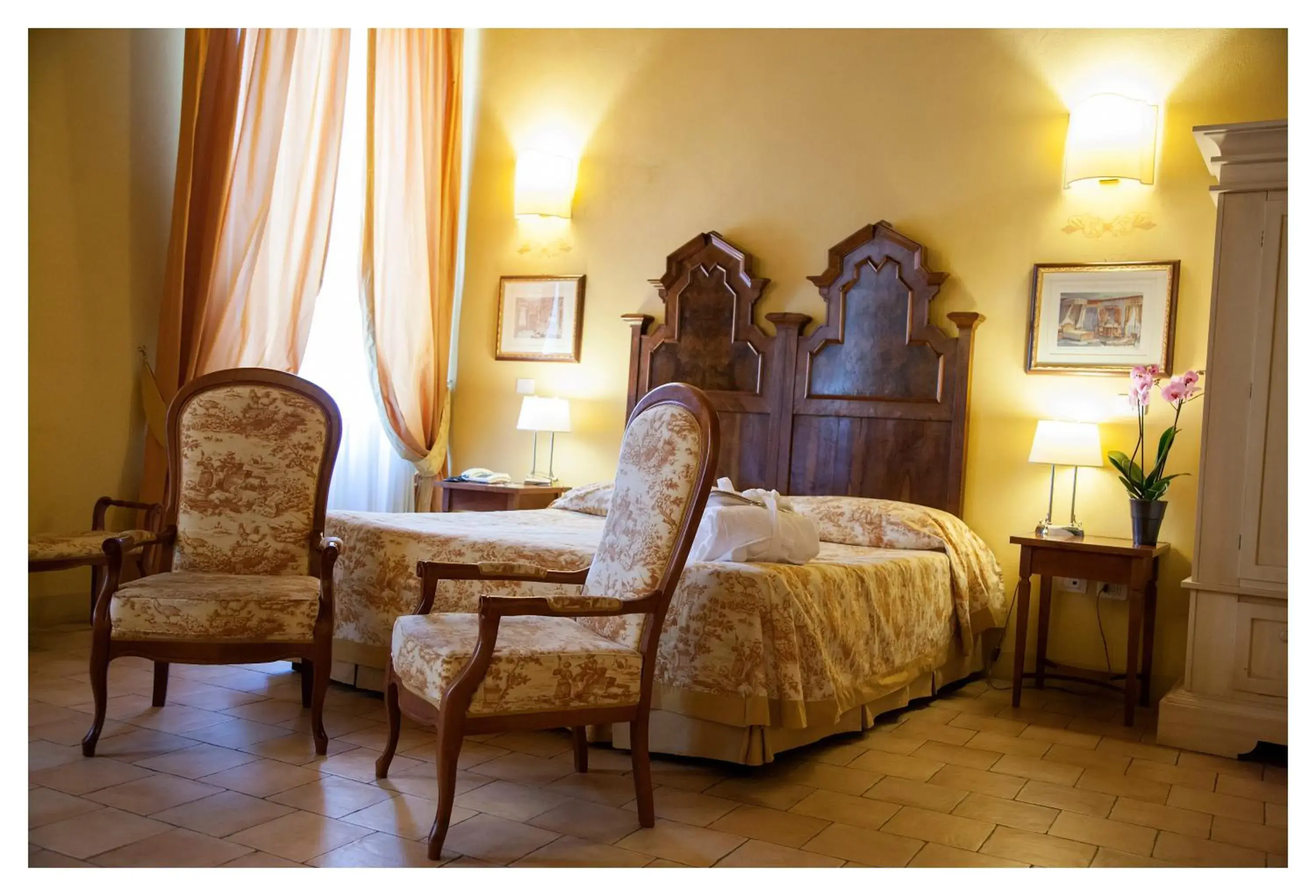 Photo of the whole room, Bed in Palazzo Guiderocchi Photo of the whole room, Bed in Palazzo Guiderocchi