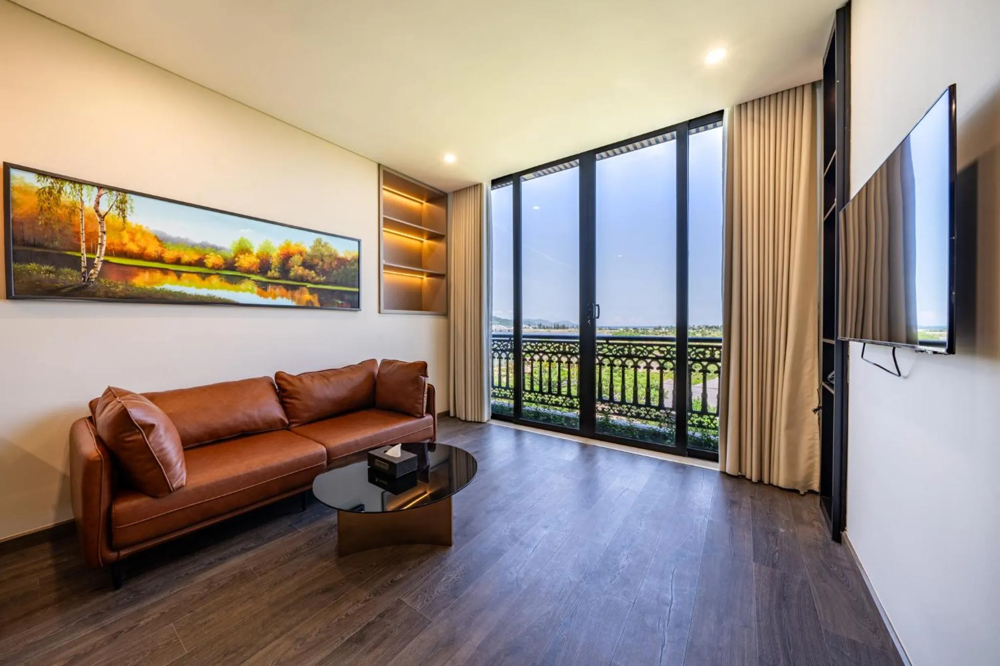 Communal lounge/ TV room in Cami Riverside Resort Da Nang