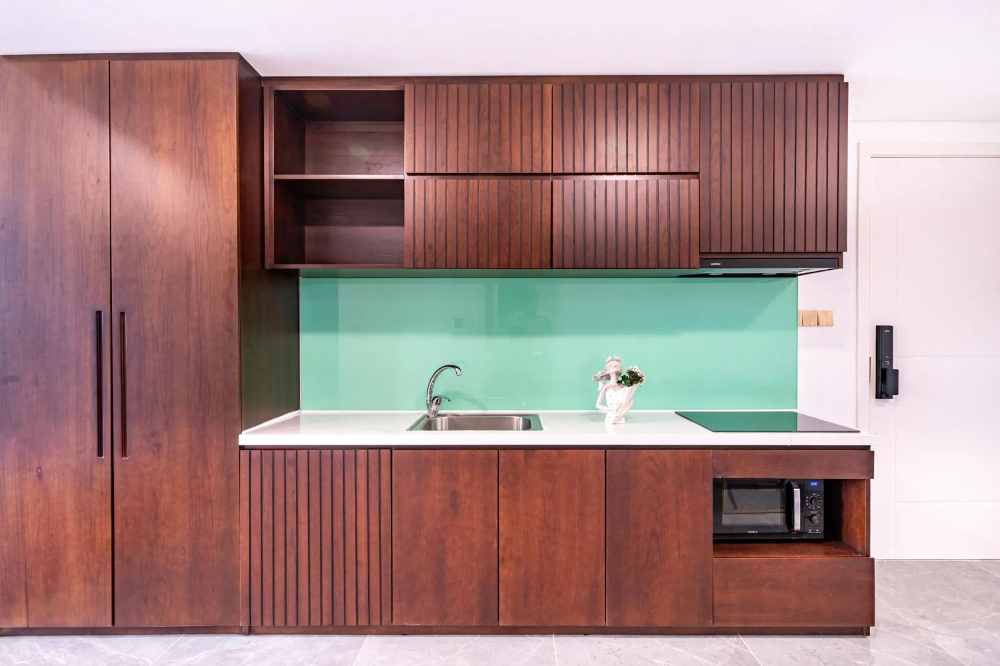 Kitchen or kitchenette in Cami Riverside Resort Da Nang