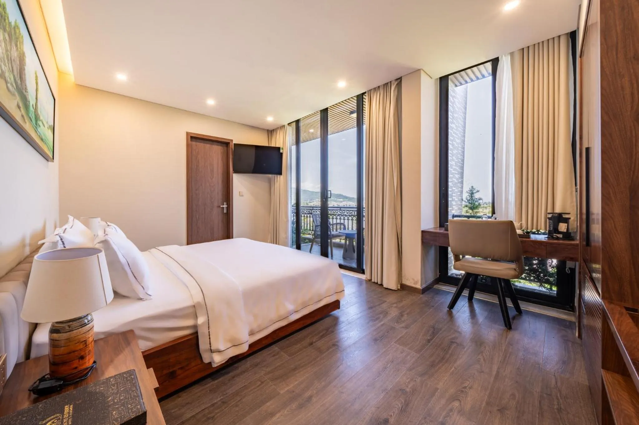 TV and multimedia, Bed in Cami Riverside Resort Da Nang