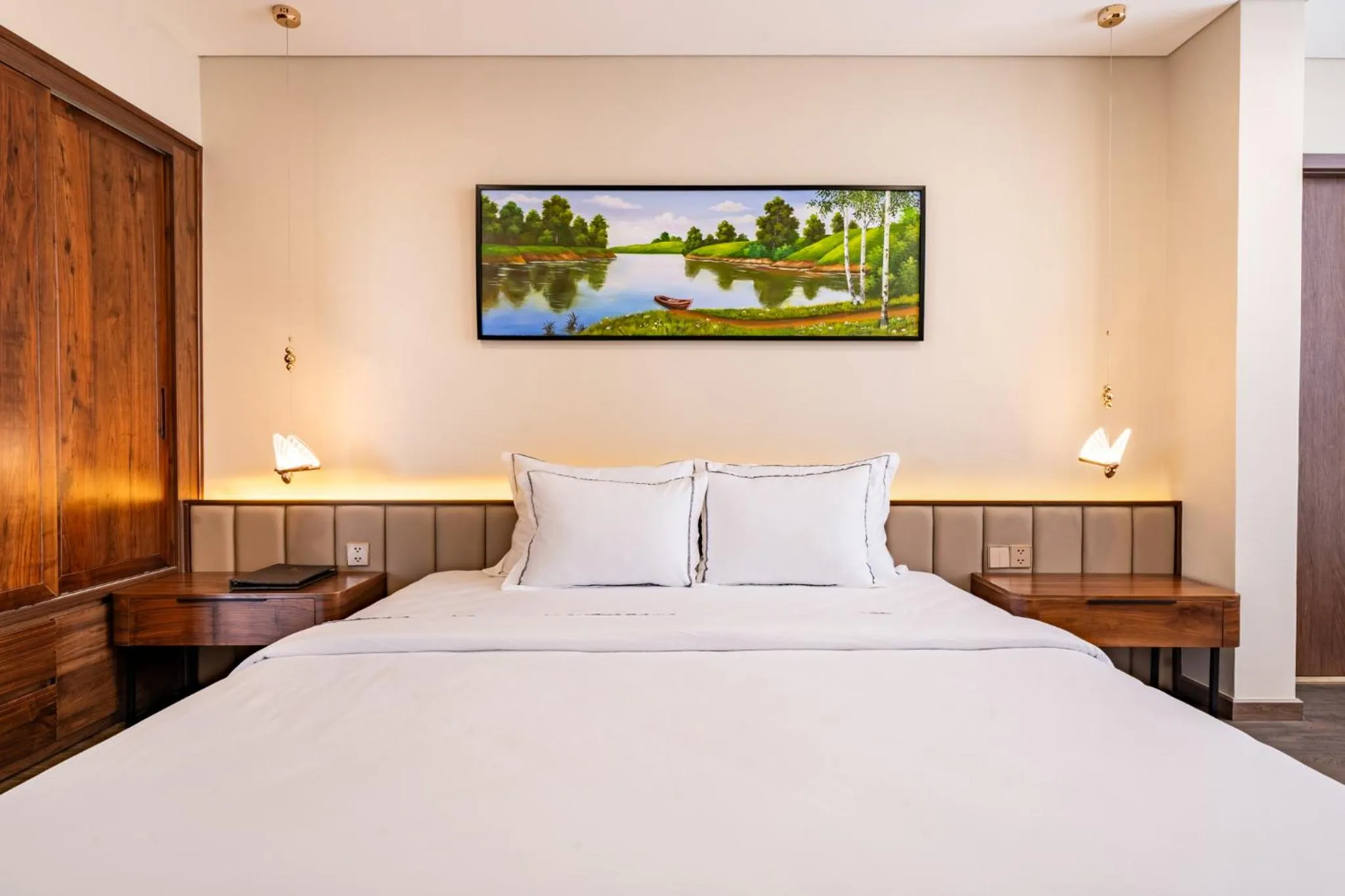 Bed in Cami Riverside Resort Da Nang