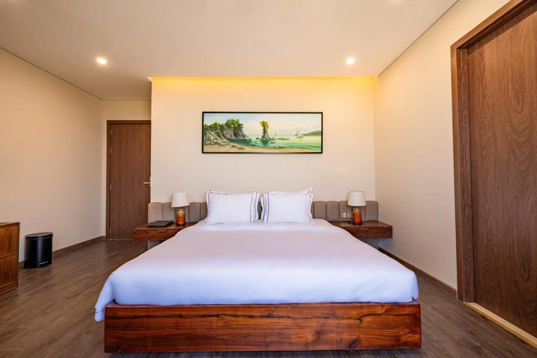 Bed in Cami Riverside Resort Da Nang