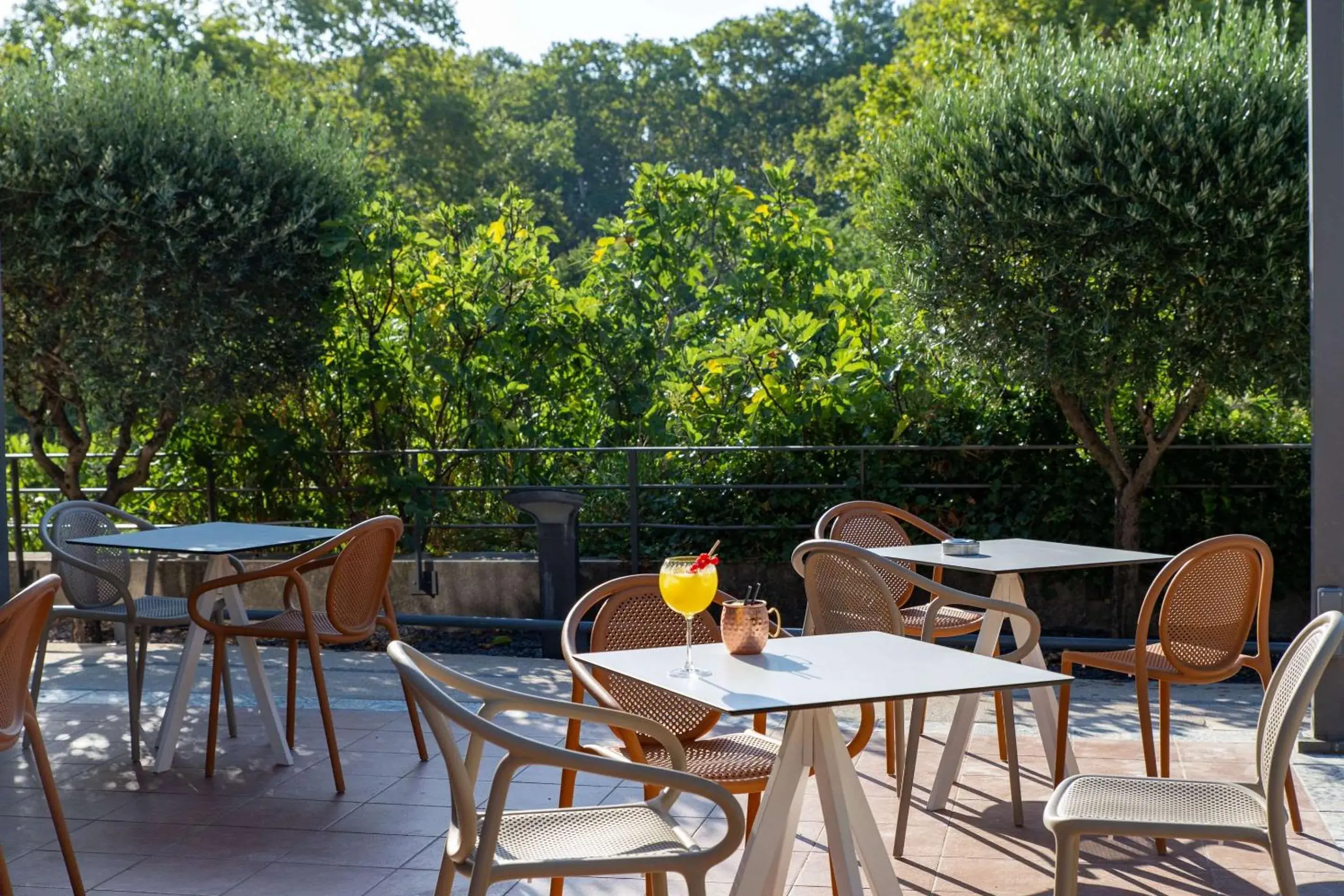 Restaurant/places to eat in Zenitude Hotel la Valadière, an Ascend Collection Hotel Restaurant/places to eat in Zenitude Hotel la Valadière, an Ascend Collection Hotel