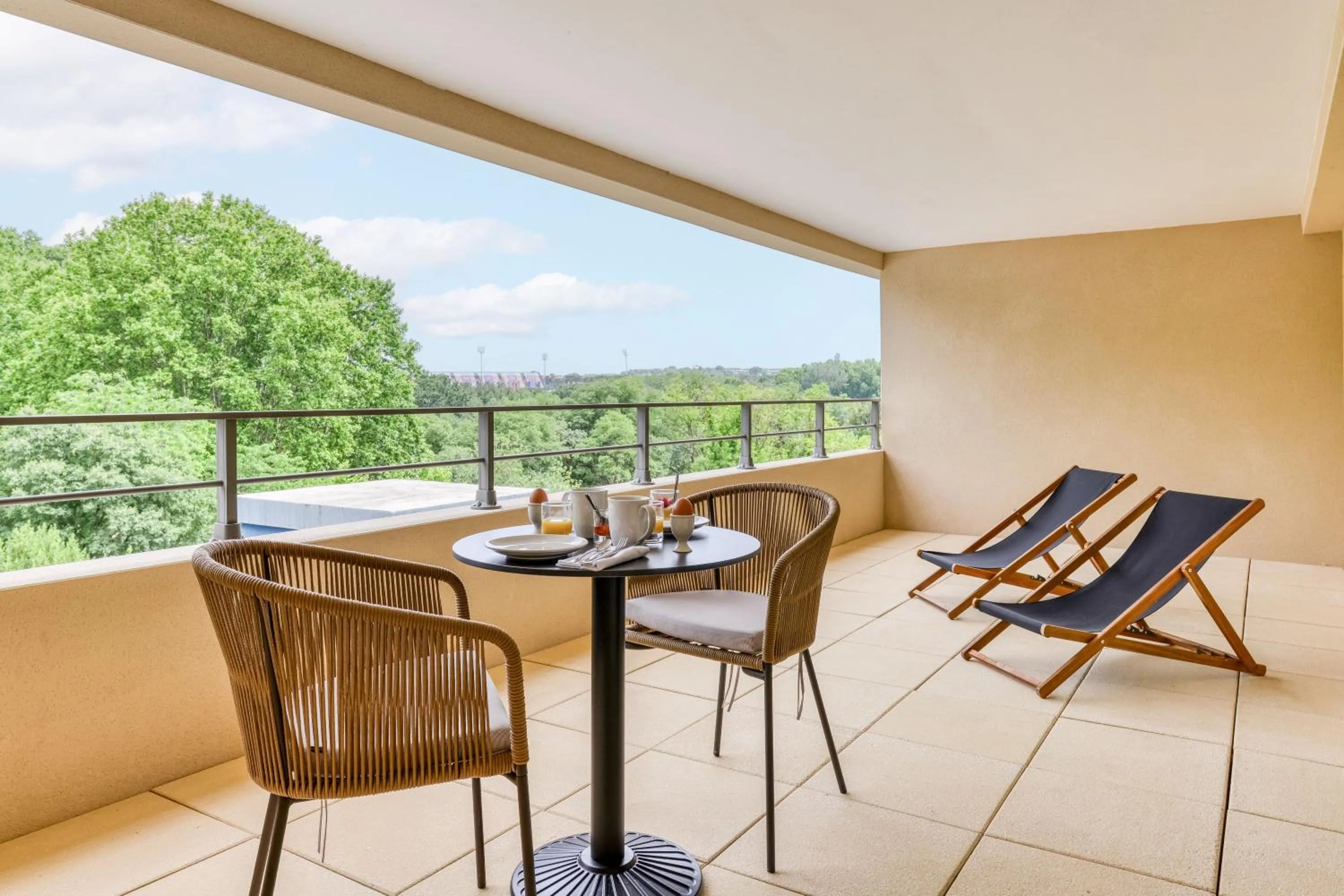 Balcony/Terrace in Zenitude Hotel La Valadière, Ascend Hotel Collection