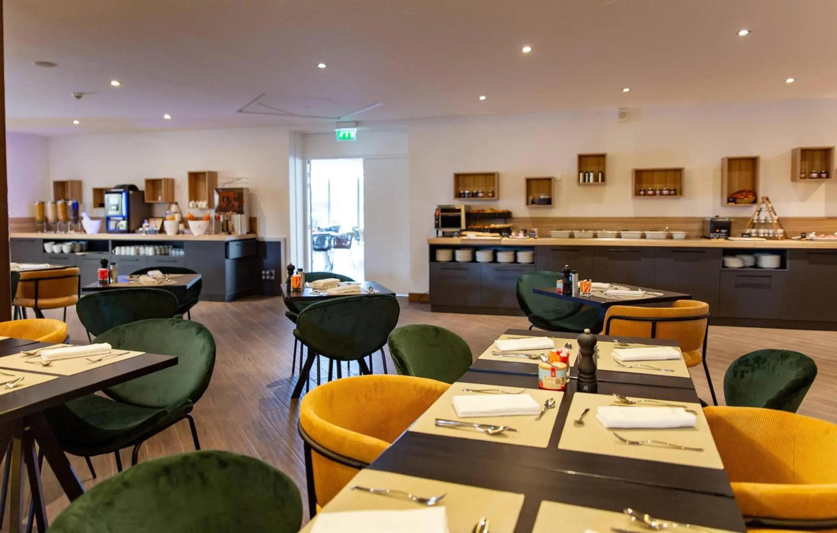 Breakfast in Zenitude Hotel La Valadière, Ascend Hotel Collection Breakfast in Zenitude Hotel La Valadière, Ascend Hotel Collection