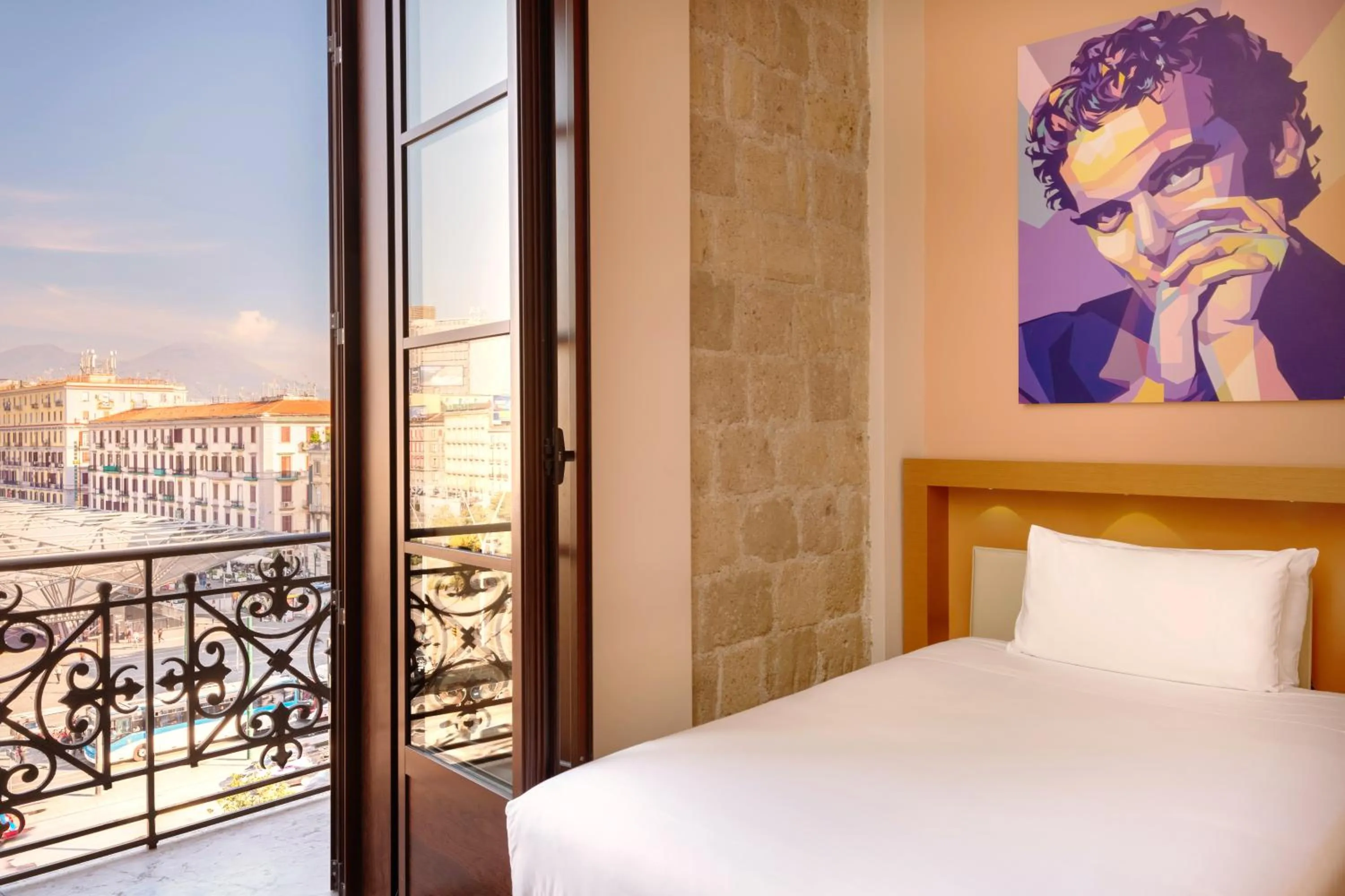 Bed in UNA Hotels Napoli