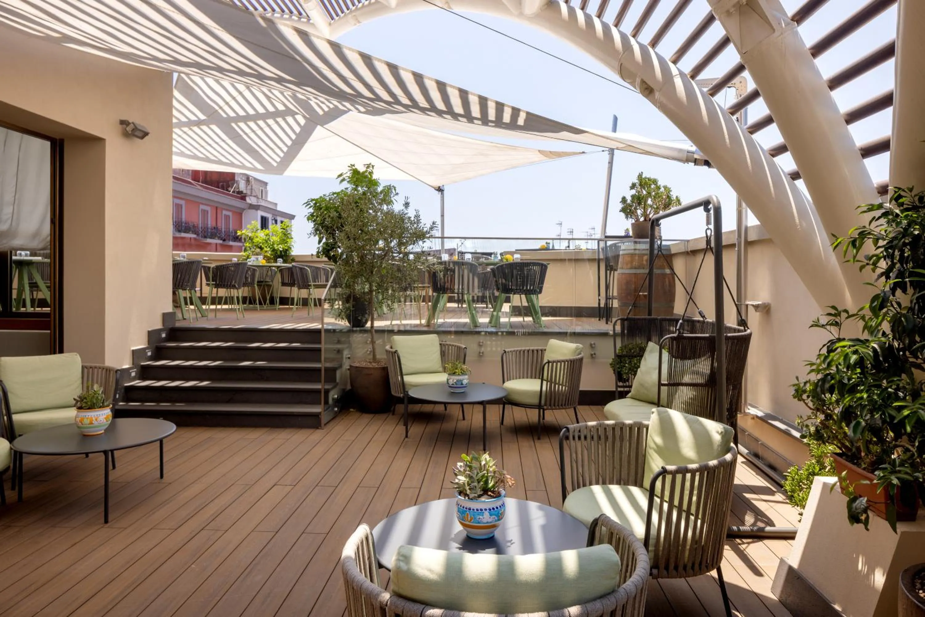 Restaurant/places to eat in UNA Hotels Napoli