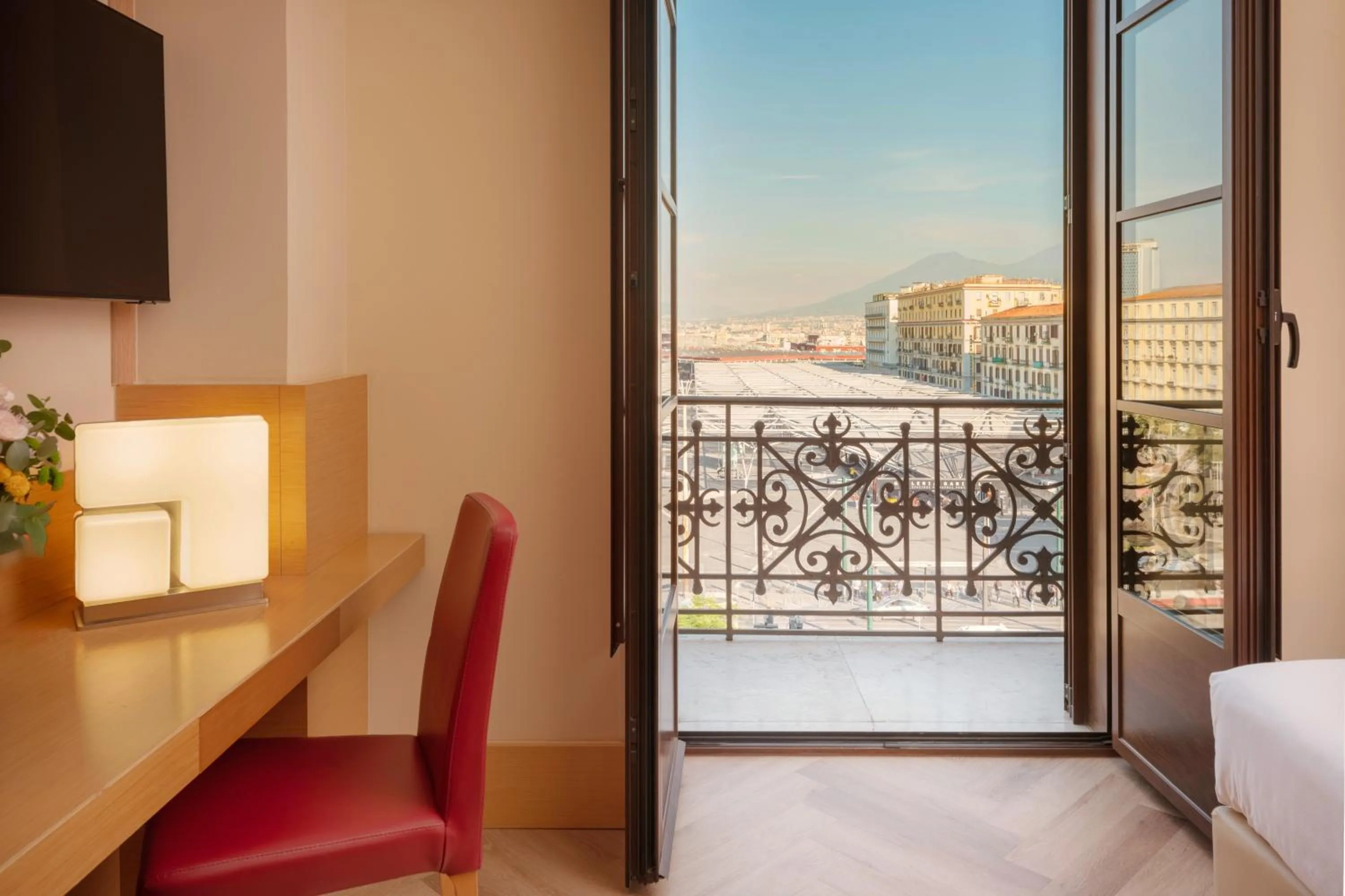 Bedroom in UNA Hotels Napoli