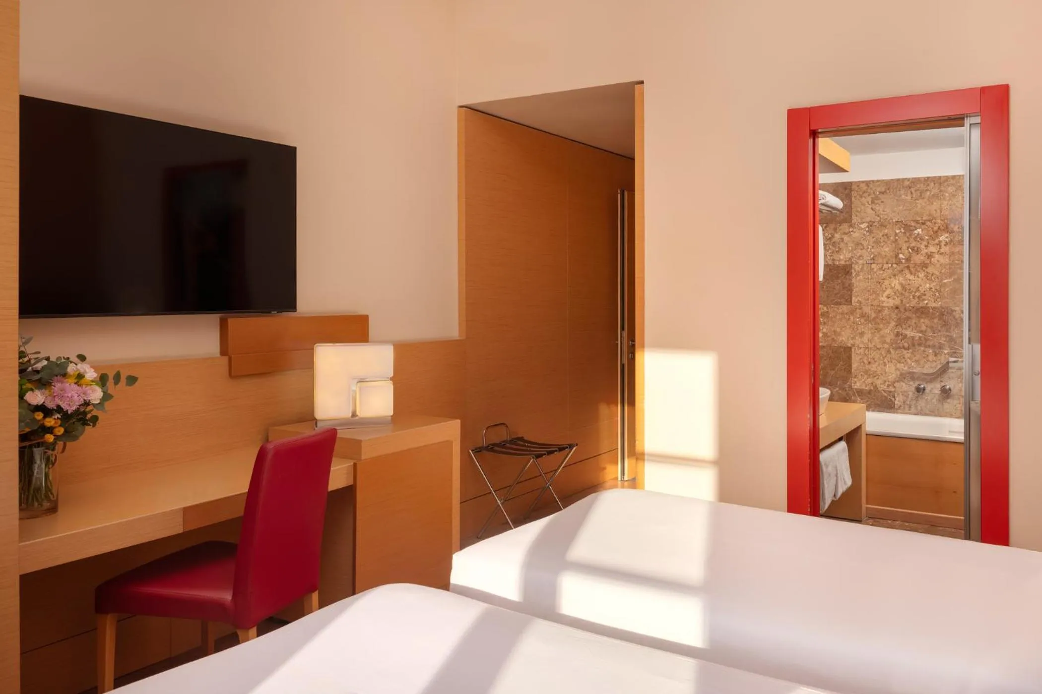 Bedroom, Bed in UNA Hotels Napoli