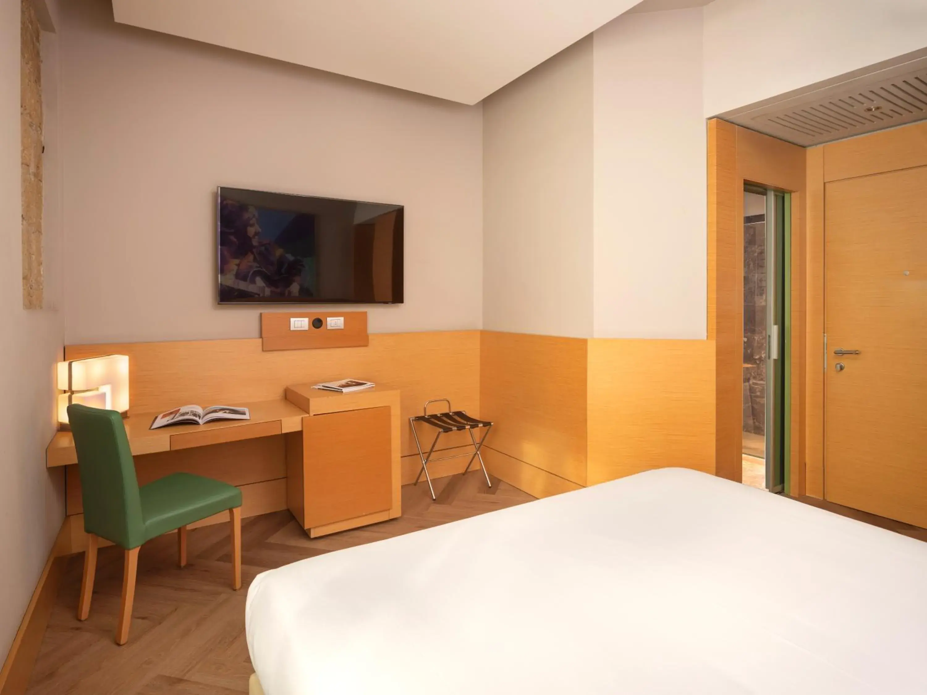 Bed in UNA Hotels Napoli Bed in UNA Hotels Napoli