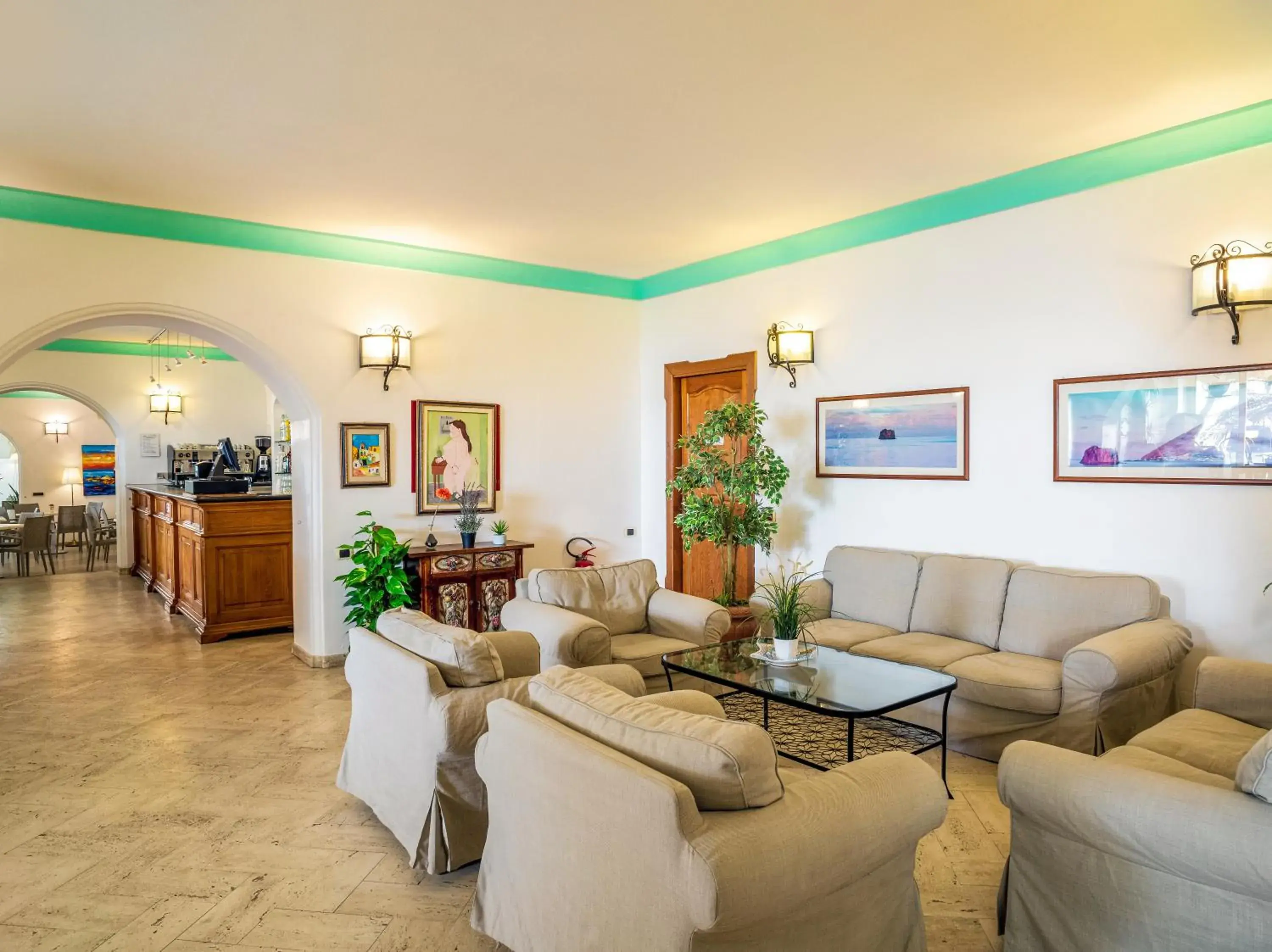 Communal lounge/ TV room, Seating Area in Hotel Ossidiana Stromboli Center