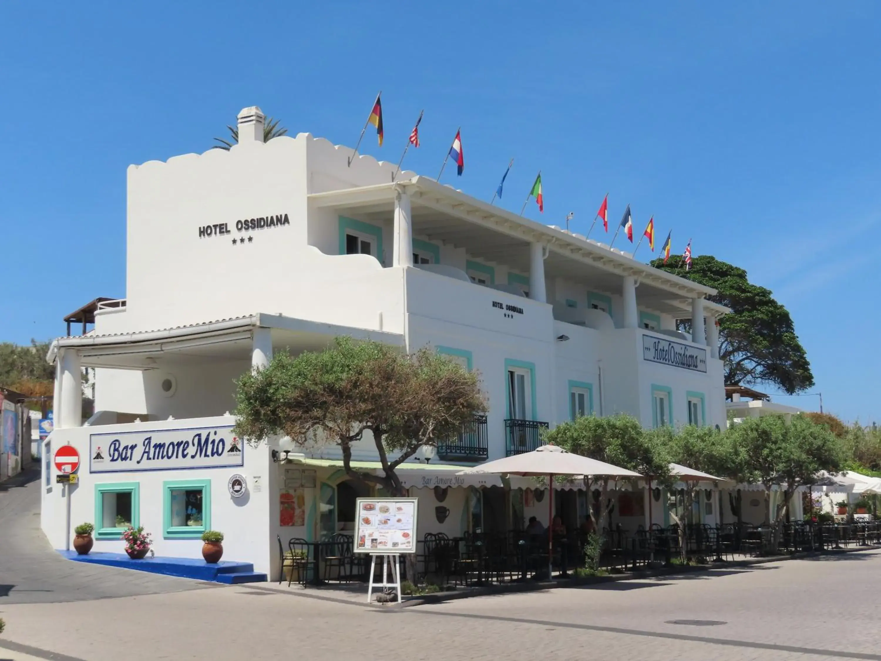 Restaurant/places to eat, Property Building in Hotel Ossidiana Stromboli Center