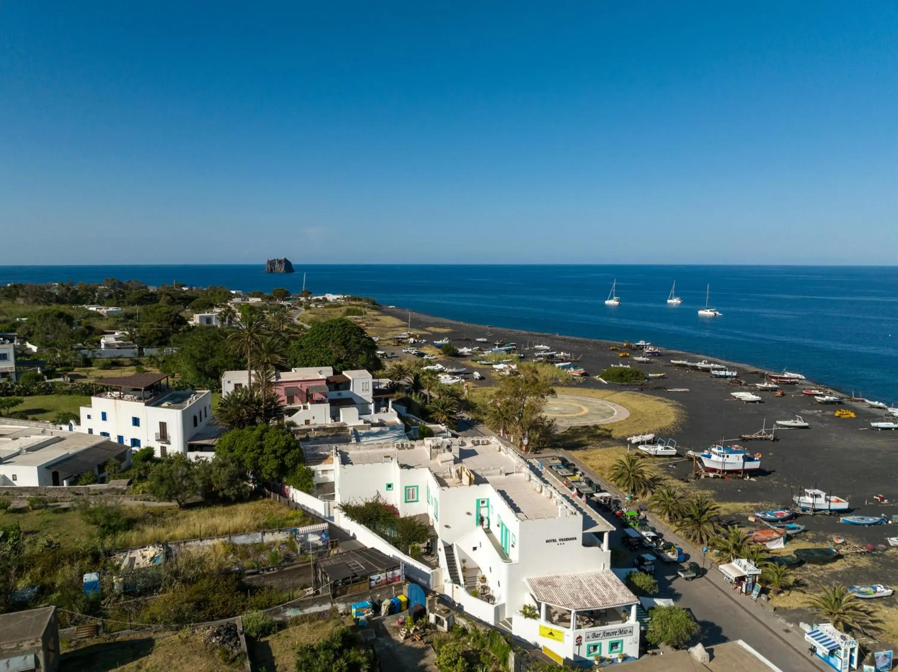 Neighbourhood, Bird's-eye View in Hotel Ossidiana Stromboli Center