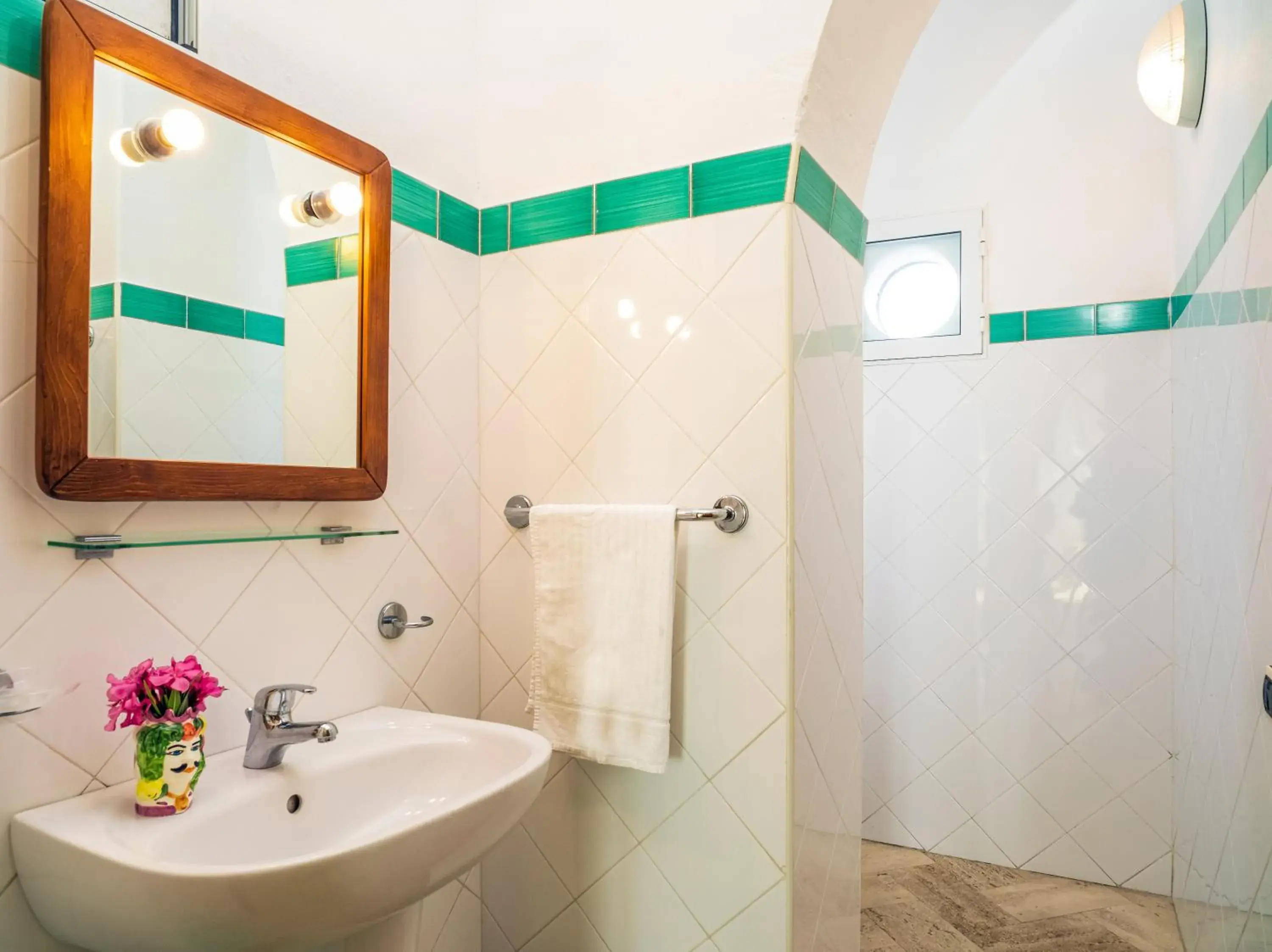 Bathroom in Hotel Ossidiana Stromboli Center