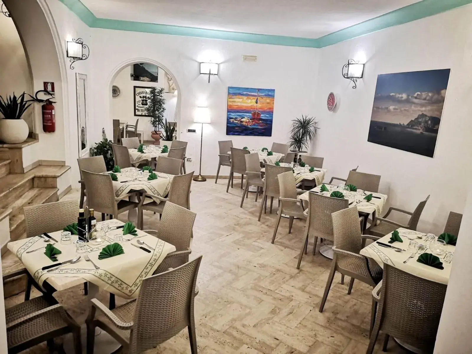 Restaurant/Places to Eat in Hotel Ossidiana Stromboli Center