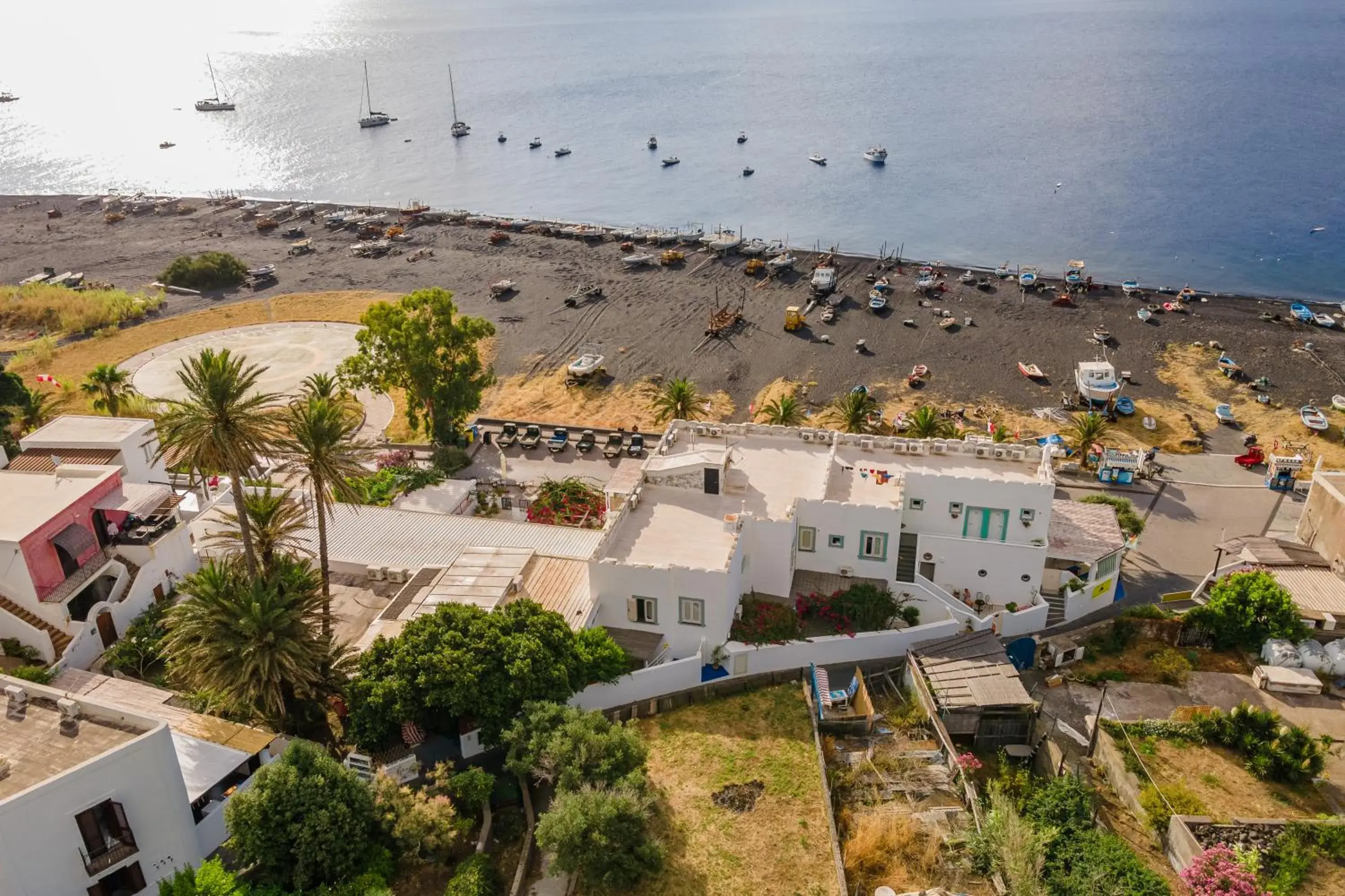 Property building, Bird's-eye View in Hotel Ossidiana Stromboli Center