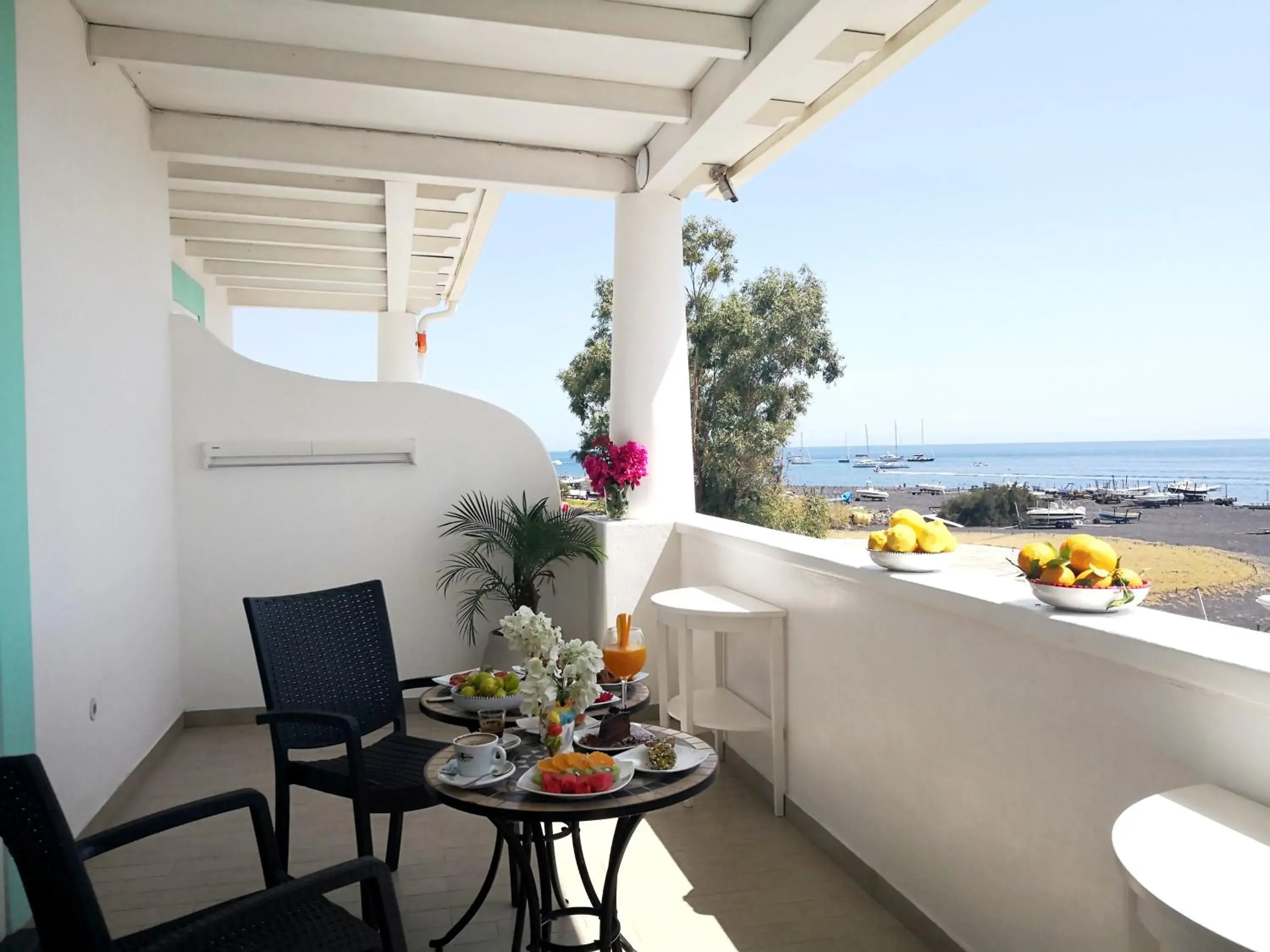 Patio, Balcony/Terrace in Hotel Ossidiana Stromboli Center