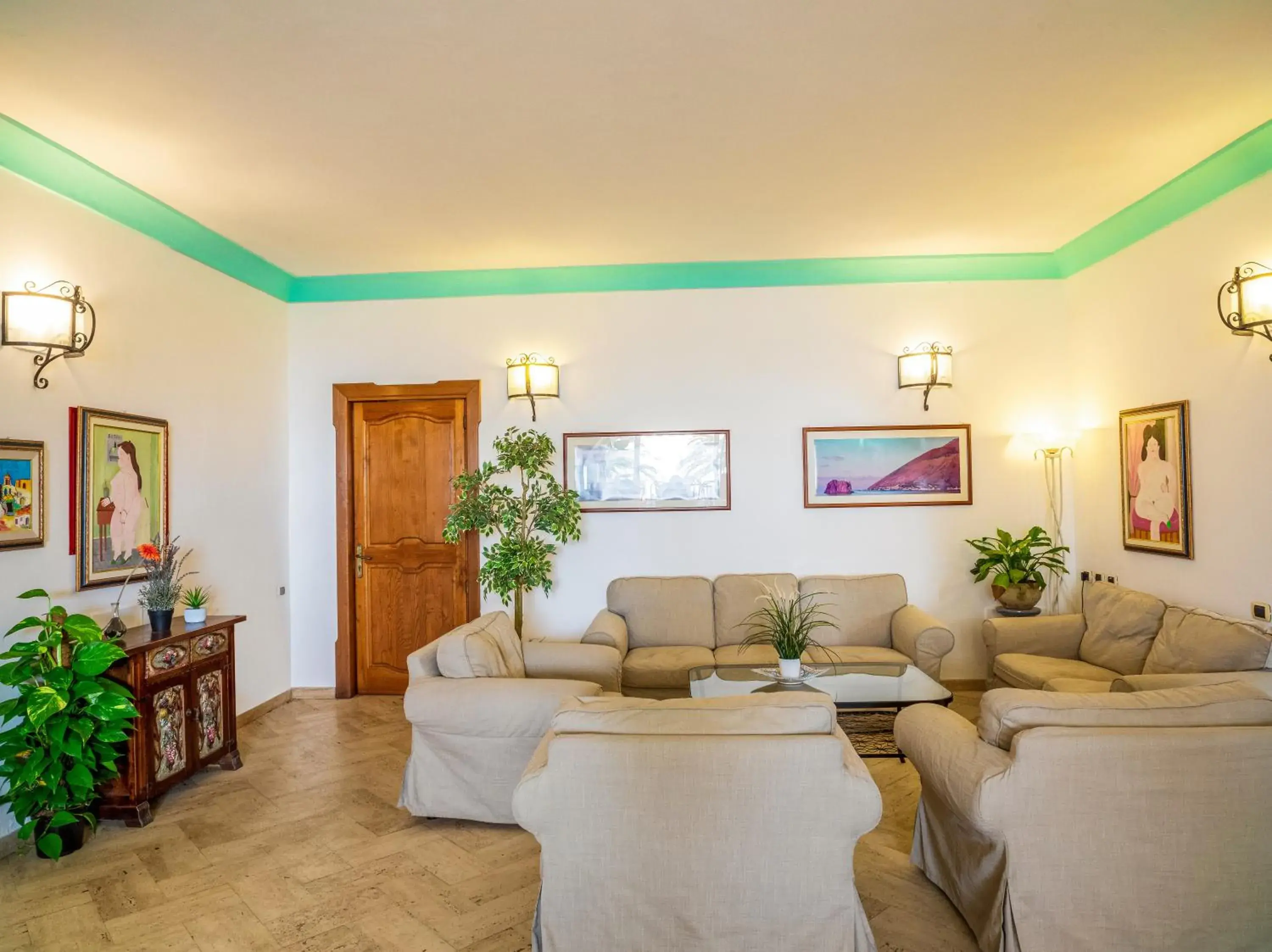 Communal lounge/ TV room, Seating Area in Hotel Ossidiana Stromboli Center