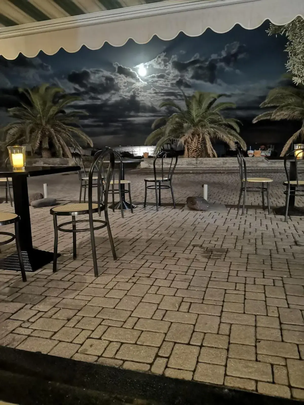 Restaurant/places to eat in Hotel Ossidiana Stromboli Center