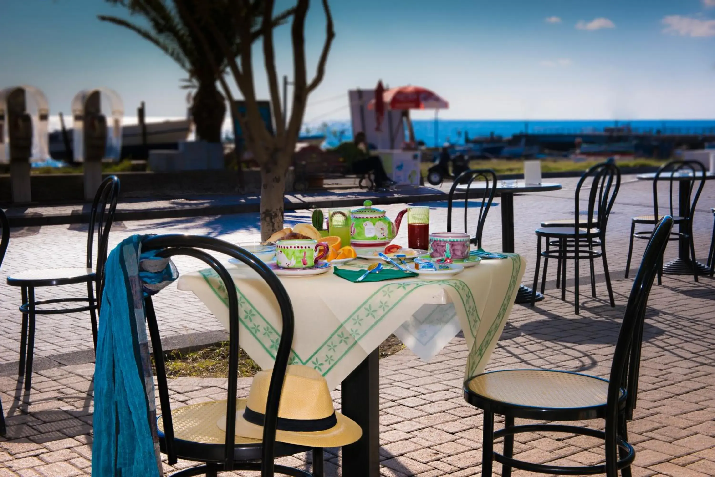 Restaurant/places to eat in Hotel Ossidiana Stromboli Center