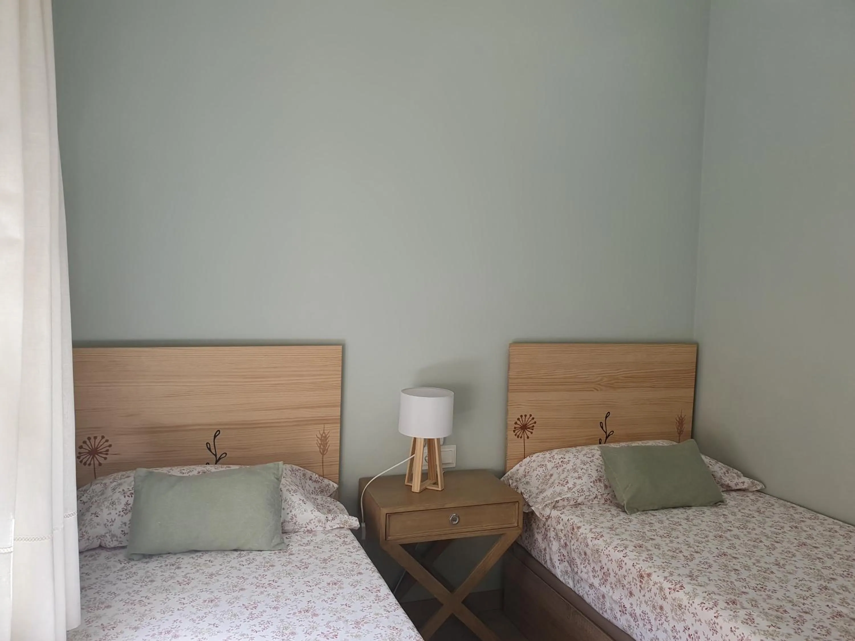 Bedroom, Bed in El Arroyo