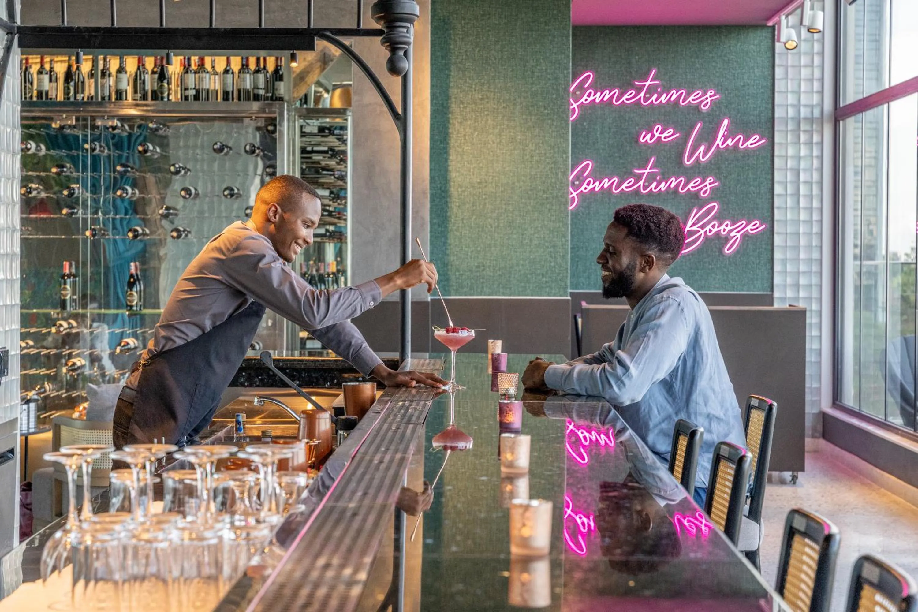 Lounge or bar in Dusit Princess Hotel Residences Nairobi