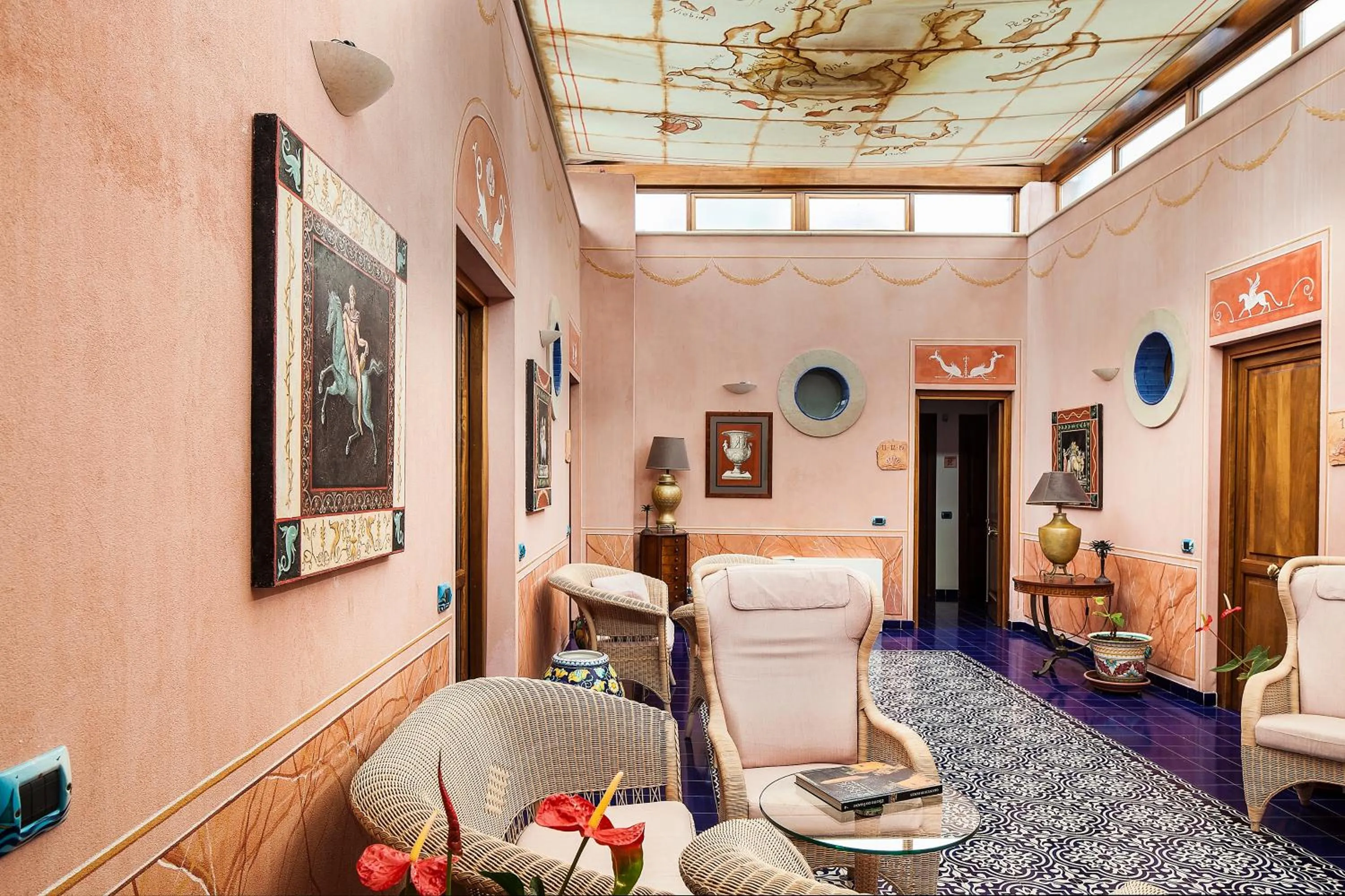 Seating area, Bed in Hotel Eros