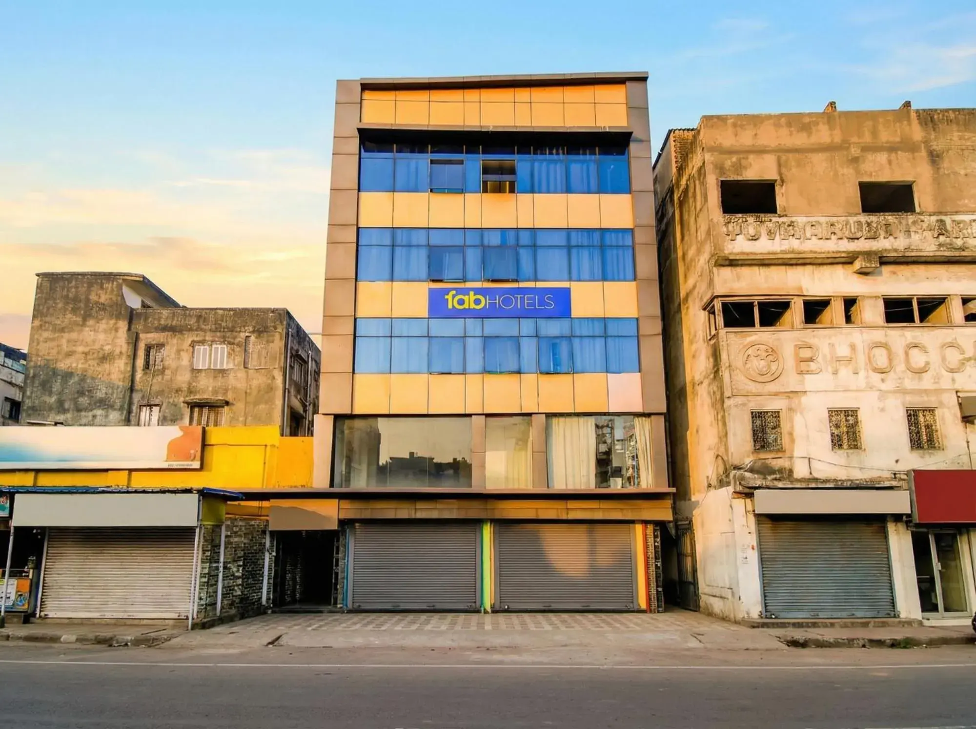 Property building in FabHotel Best Buy Property building in FabHotel Best Buy