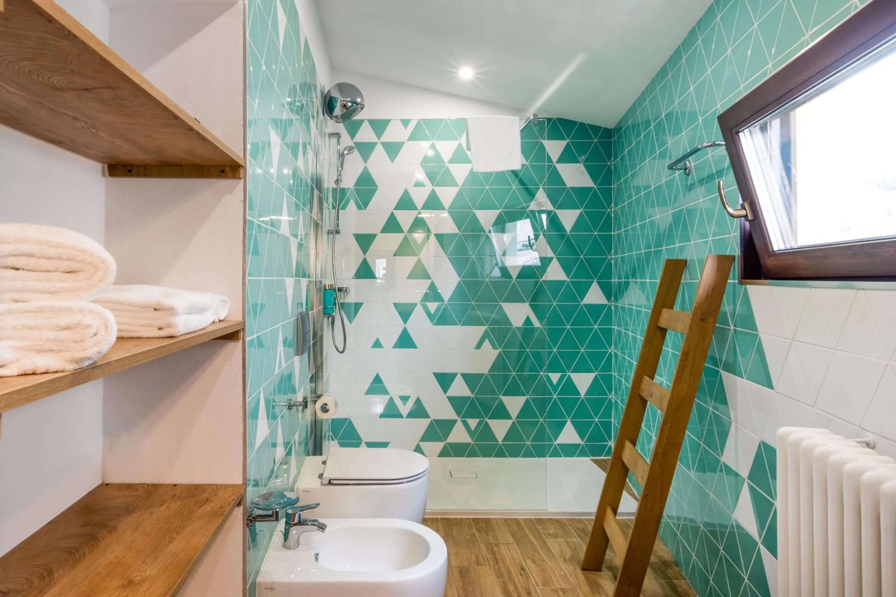 Shower in Castrum Wine Relais - Albergo Diffuso