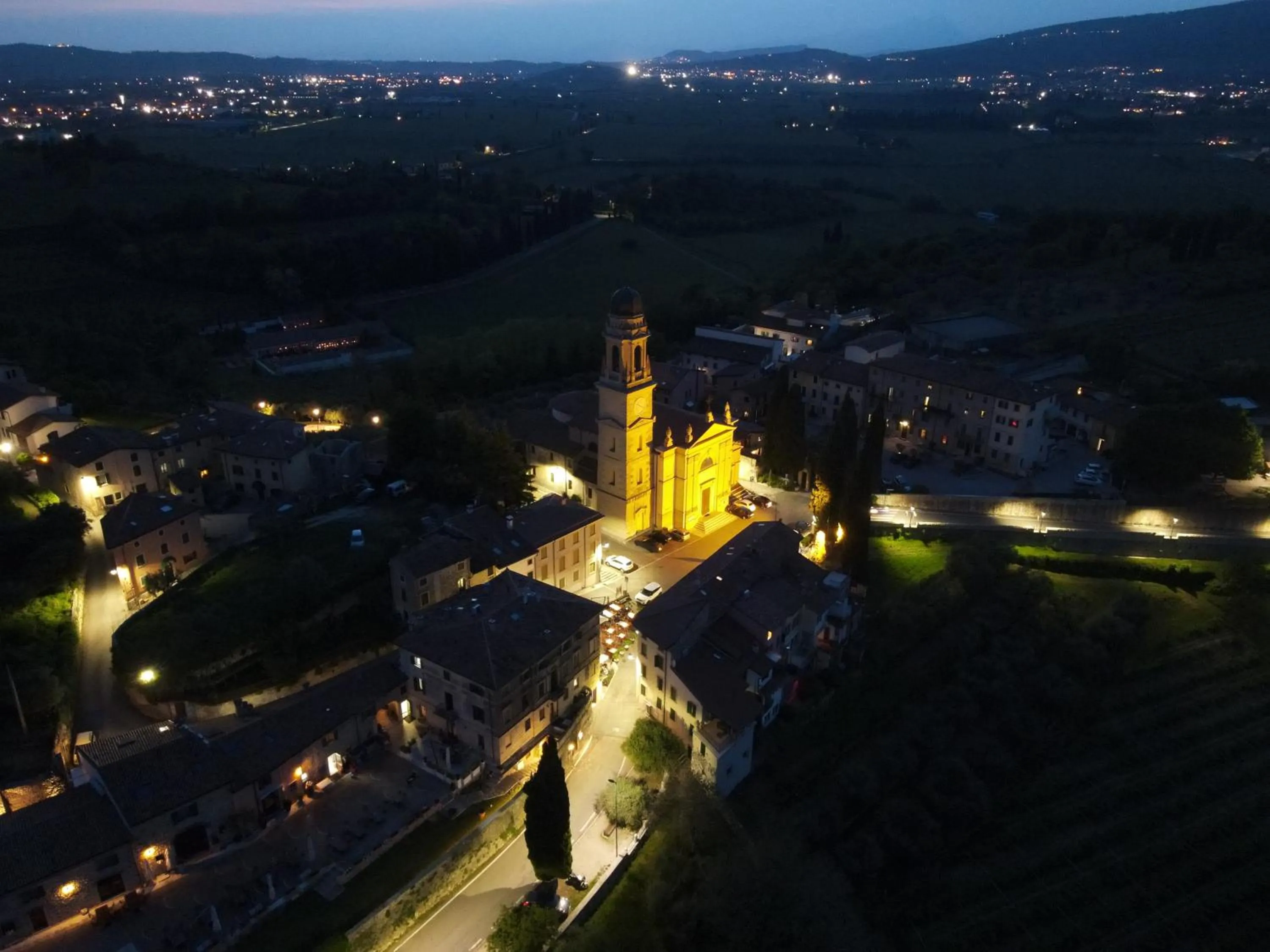 Night in Castrum Wine Relais - Albergo Diffuso