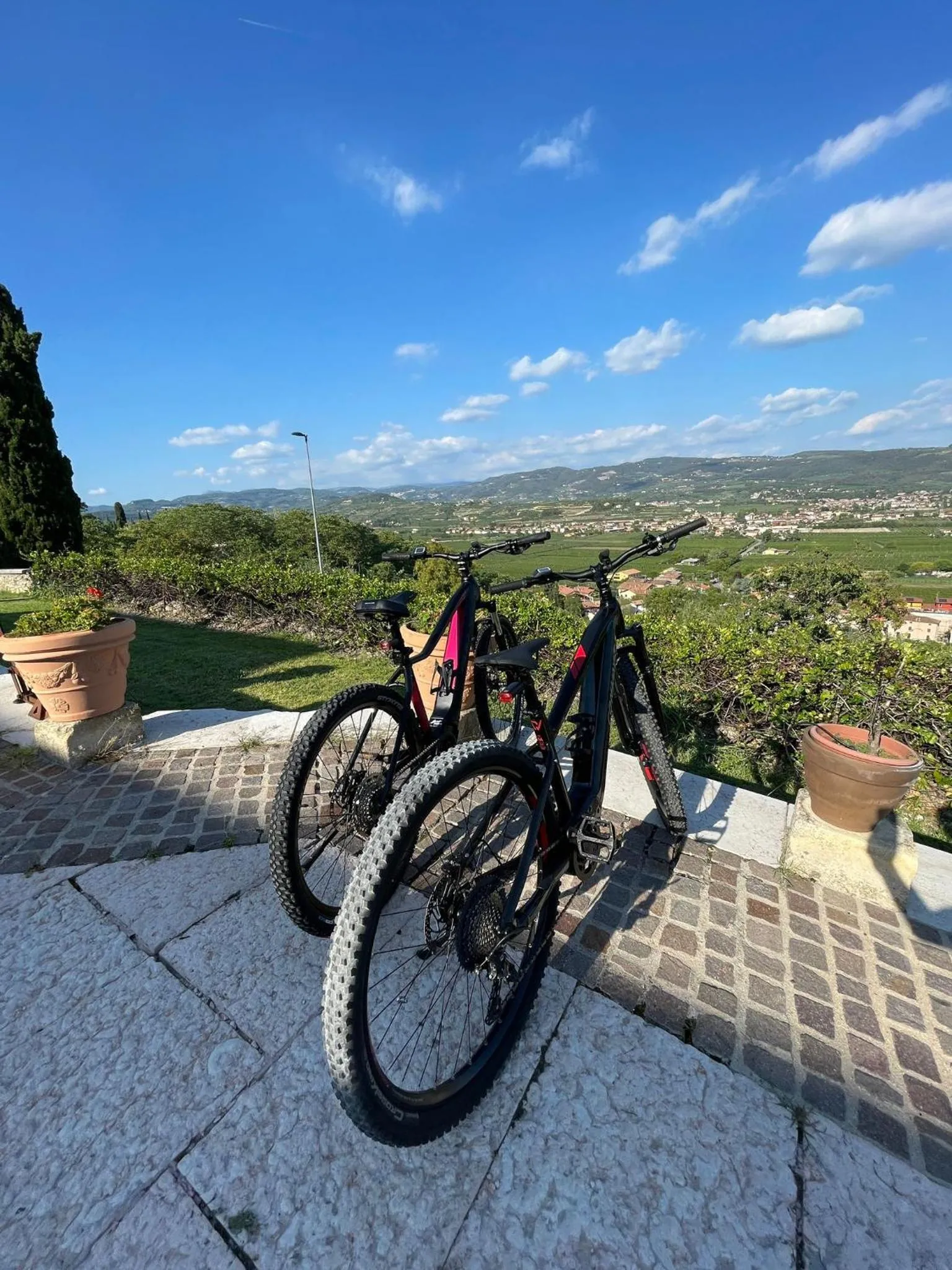 Cycling in Castrum Wine Relais - Albergo Diffuso