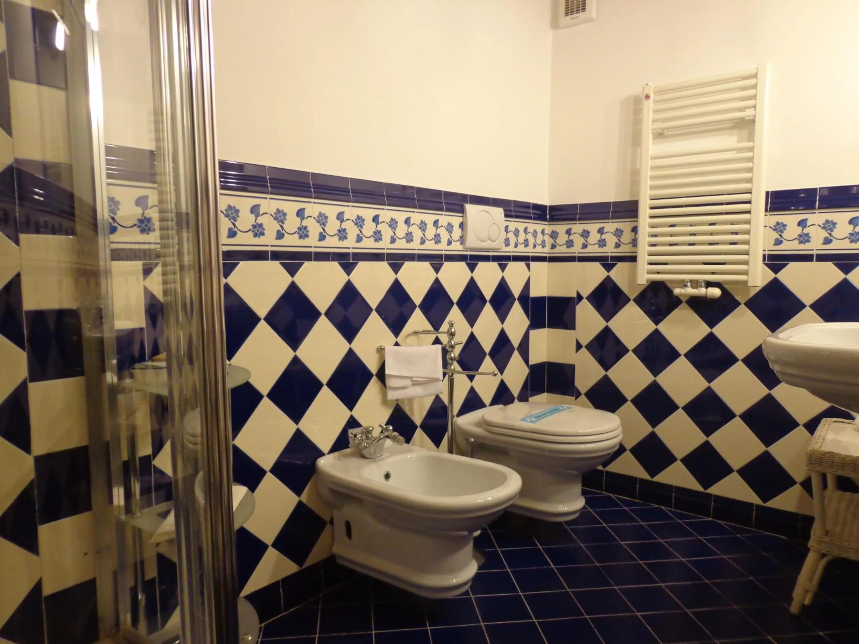 Bathroom in Hotel Gea Di Vulcano