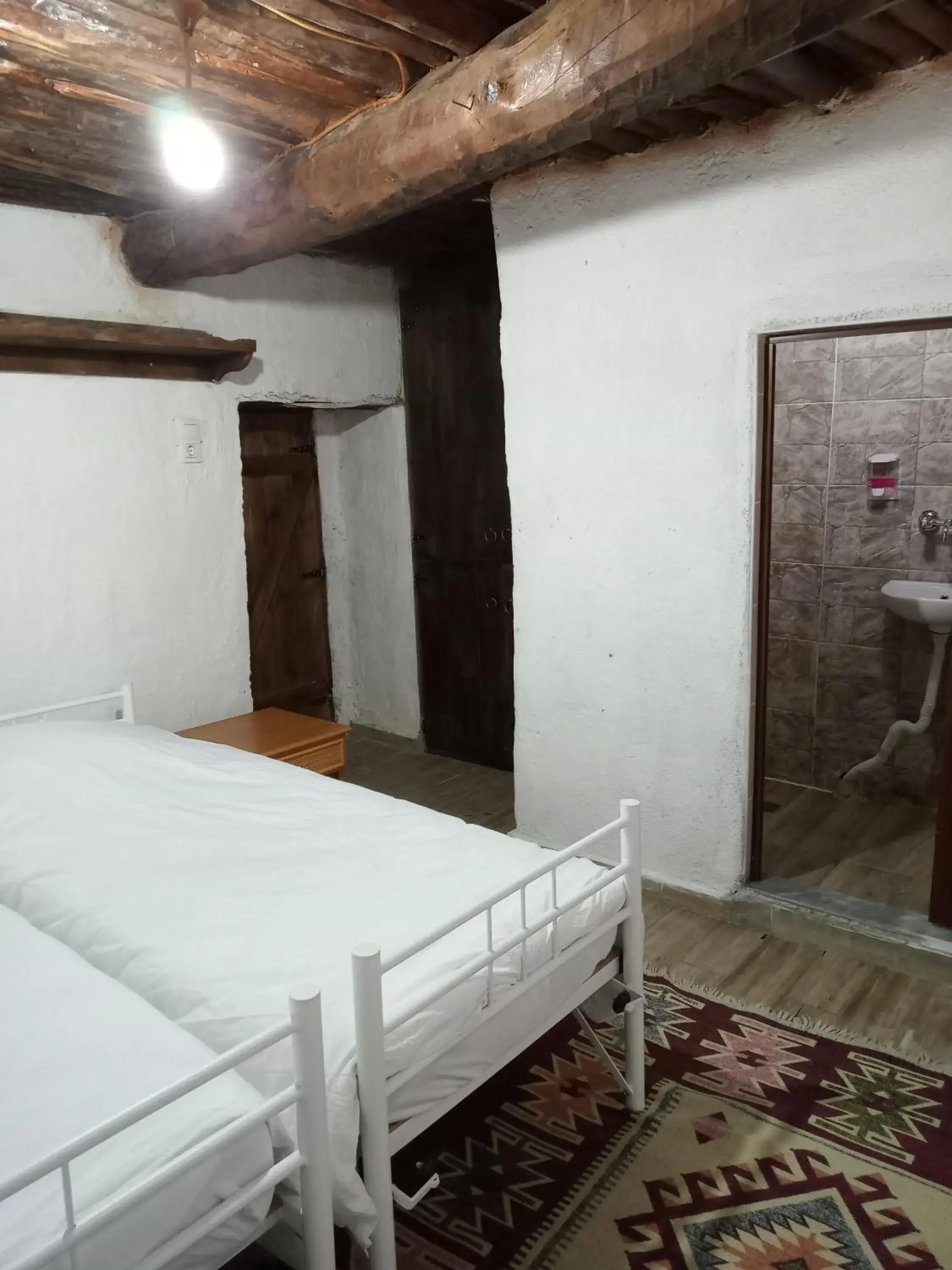 Twin Room in Koca Kapı Konaklama Twin Room in Koca Kapı Konaklama