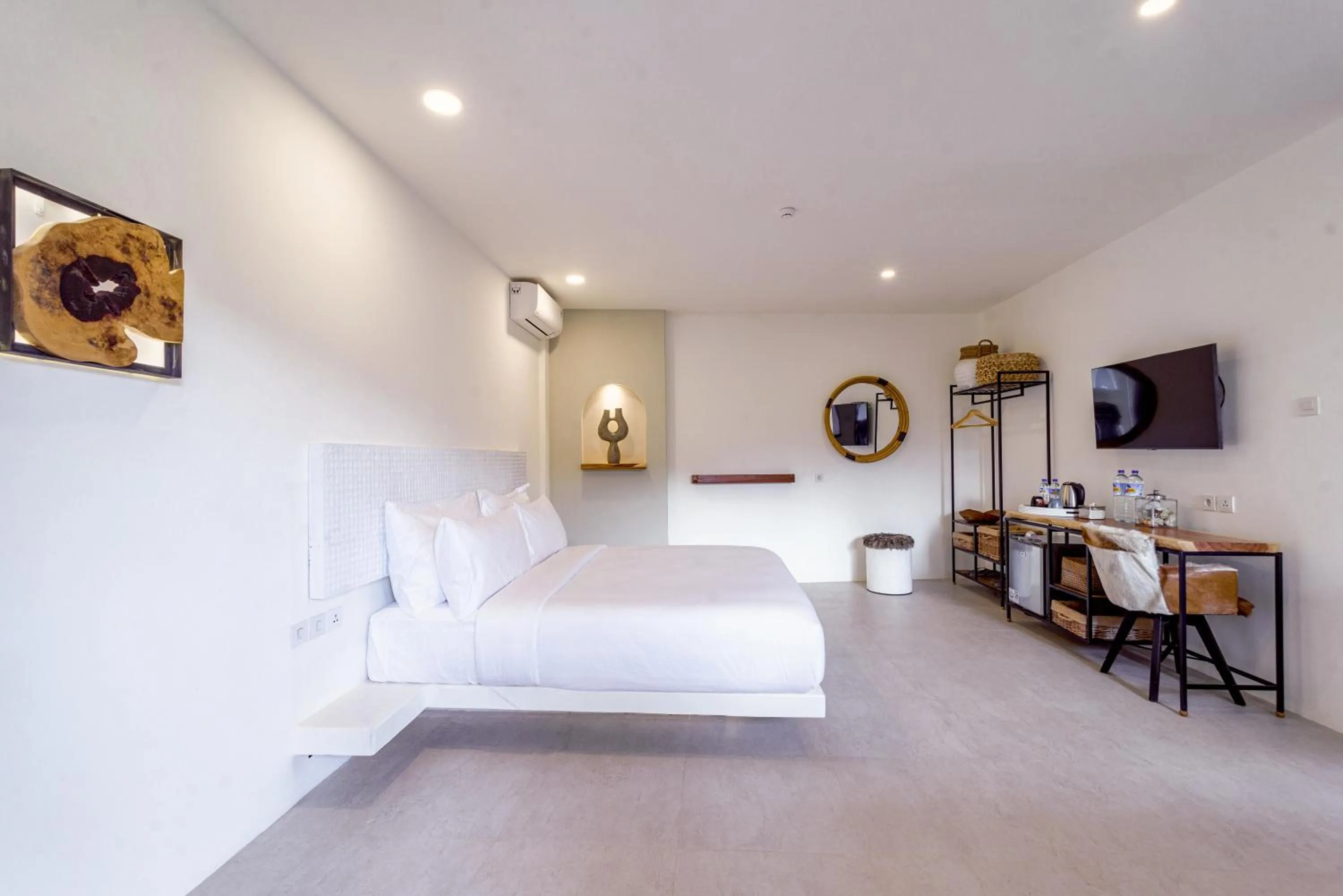 Photo of the whole room, Bed in El Tropico Boutique Hotel