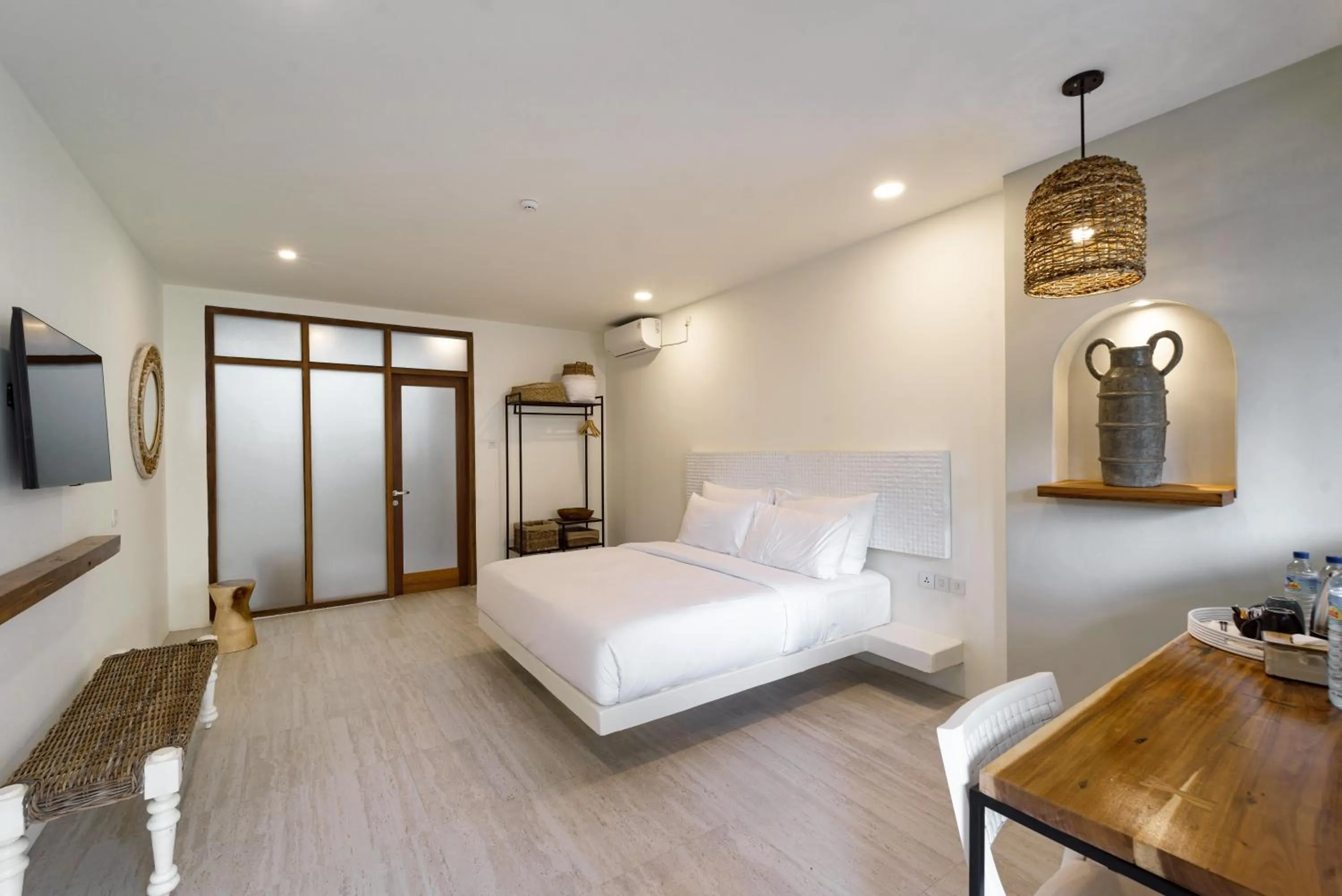 Bedroom, Bed in El Tropico Boutique Hotel