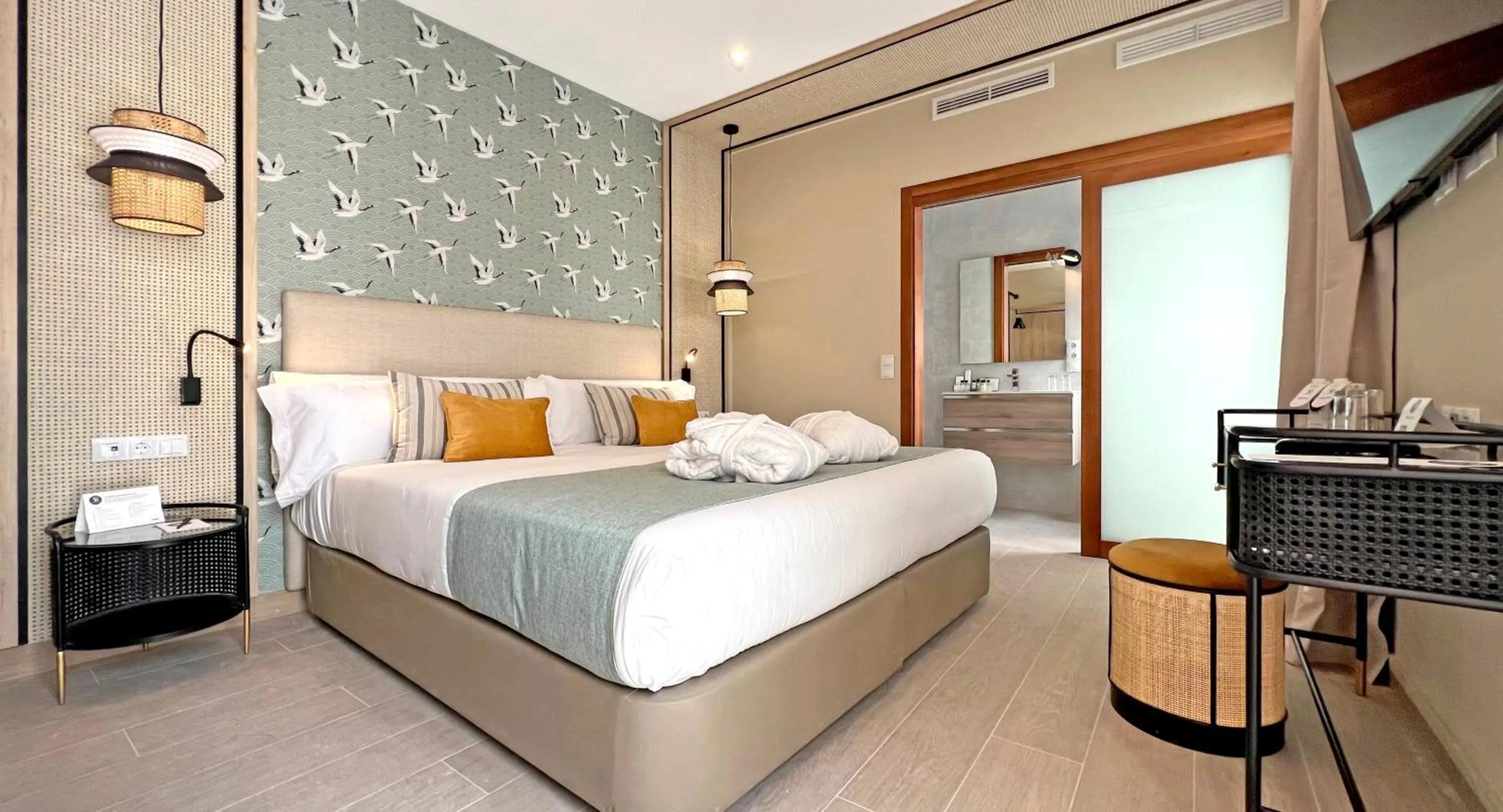 Photo of the whole room, Bed in Soho Boutique Columela