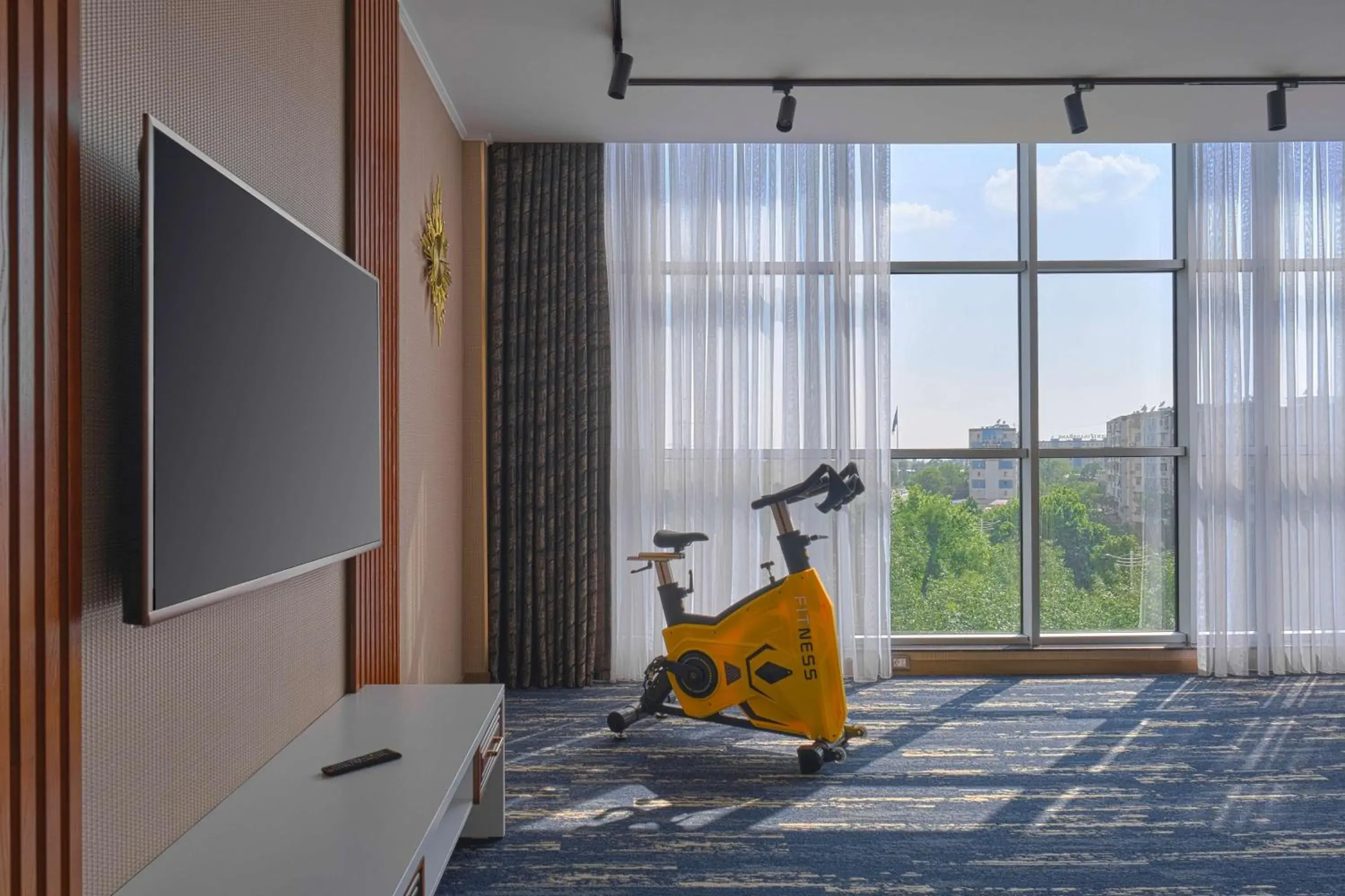 Fitness centre/facilities in Panarams Tashkent Hotel, a member of Radisson Individuals Fitness centre/facilities in Panarams Tashkent Hotel, a member of Radisson Individuals