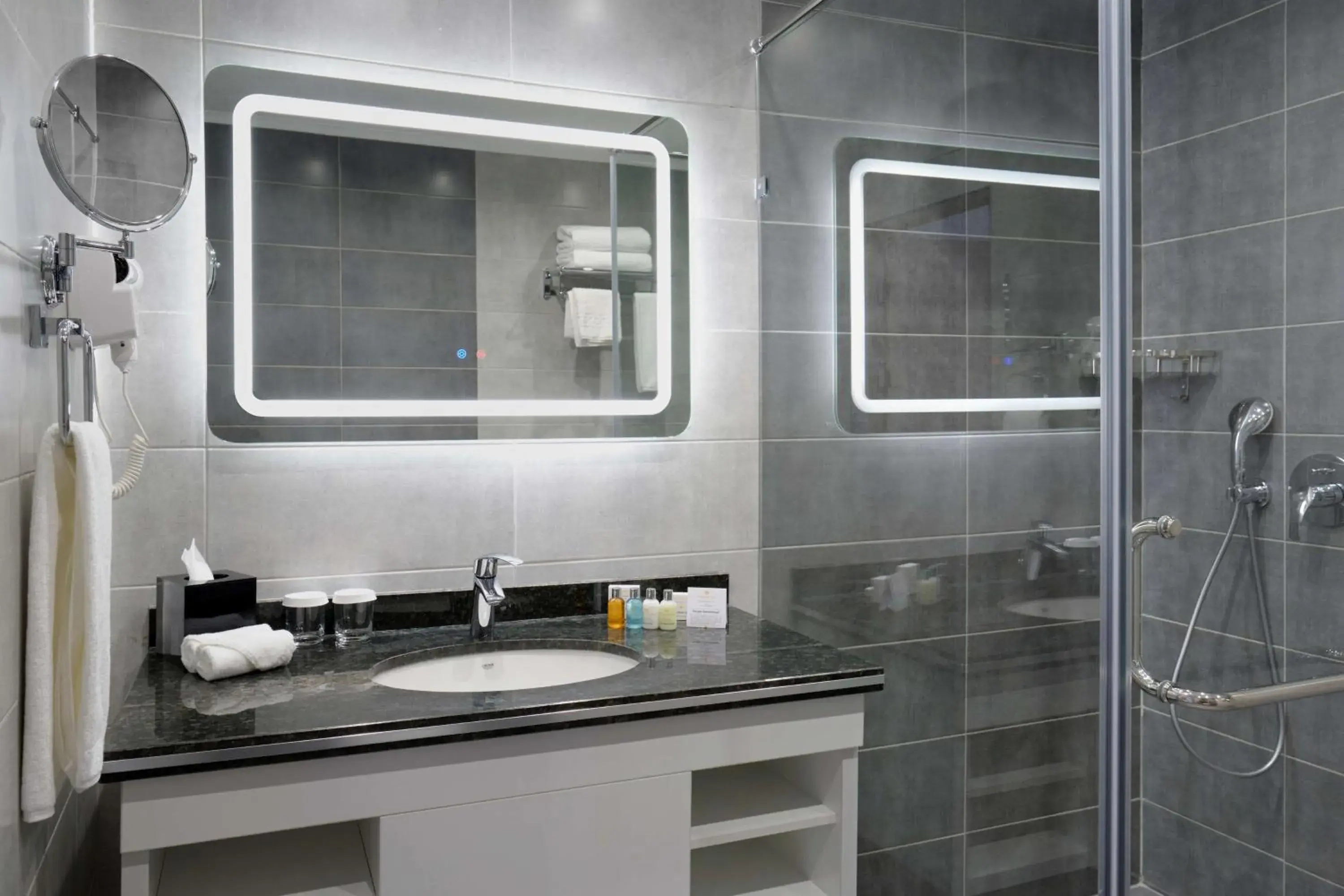 Bathroom in Panarams Tashkent Hotel, a member of Radisson Individuals Bathroom in Panarams Tashkent Hotel, a member of Radisson Individuals